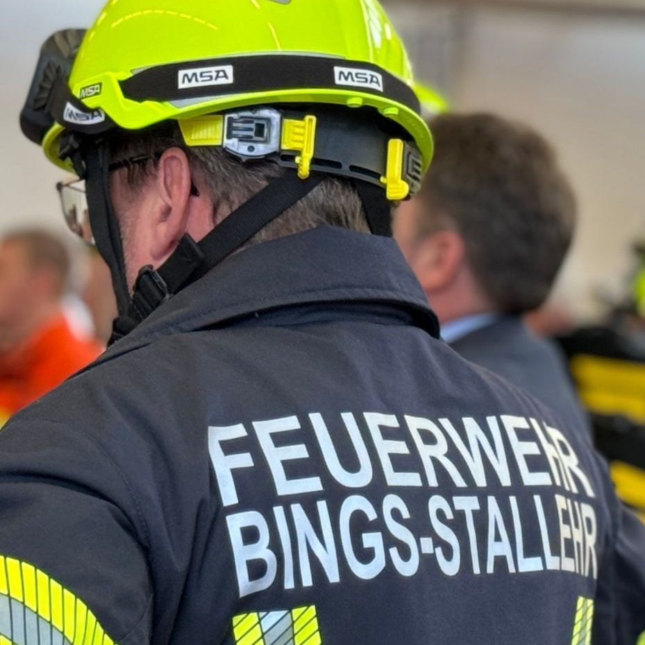 Übergabe der Waldbrandbekämpfungsausrüstung