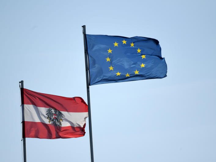 Kurz vor der EU-Wahl wird intensiv um Stimmen geworben. Kurz vor der EU-Wahl wird intensiv um Stimmen geworben.