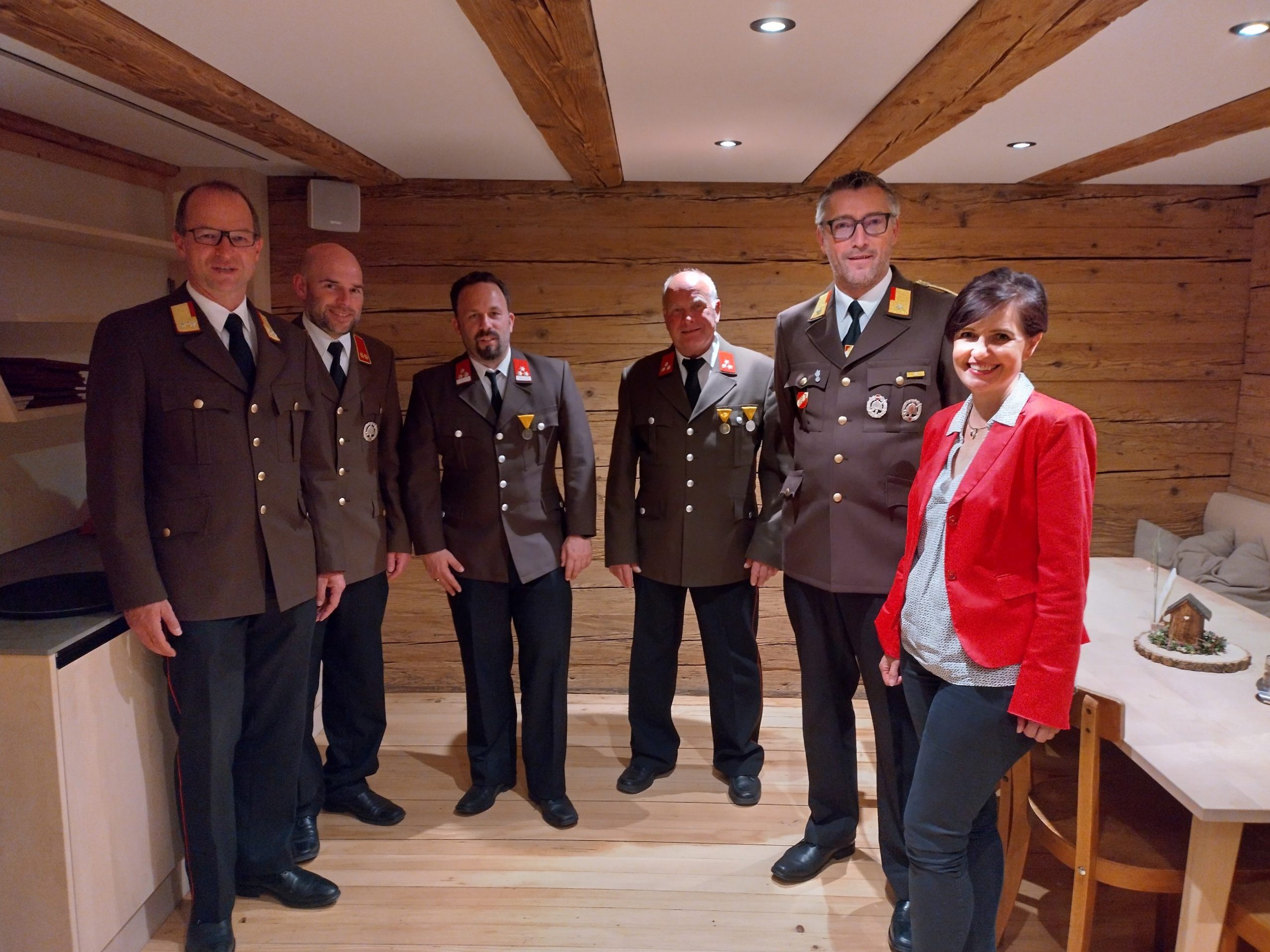 Gallus Beer, Mathias Gmeiner, Martin Lenz, Gerhard Lenz, Markus Nenning und Vizebgm. Irene Niederacher. Gallus Beer, Mathias Gmeiner, Martin Lenz, Gerhard Lenz, Markus Nenning und Vizebgm. Irene Niederacher.