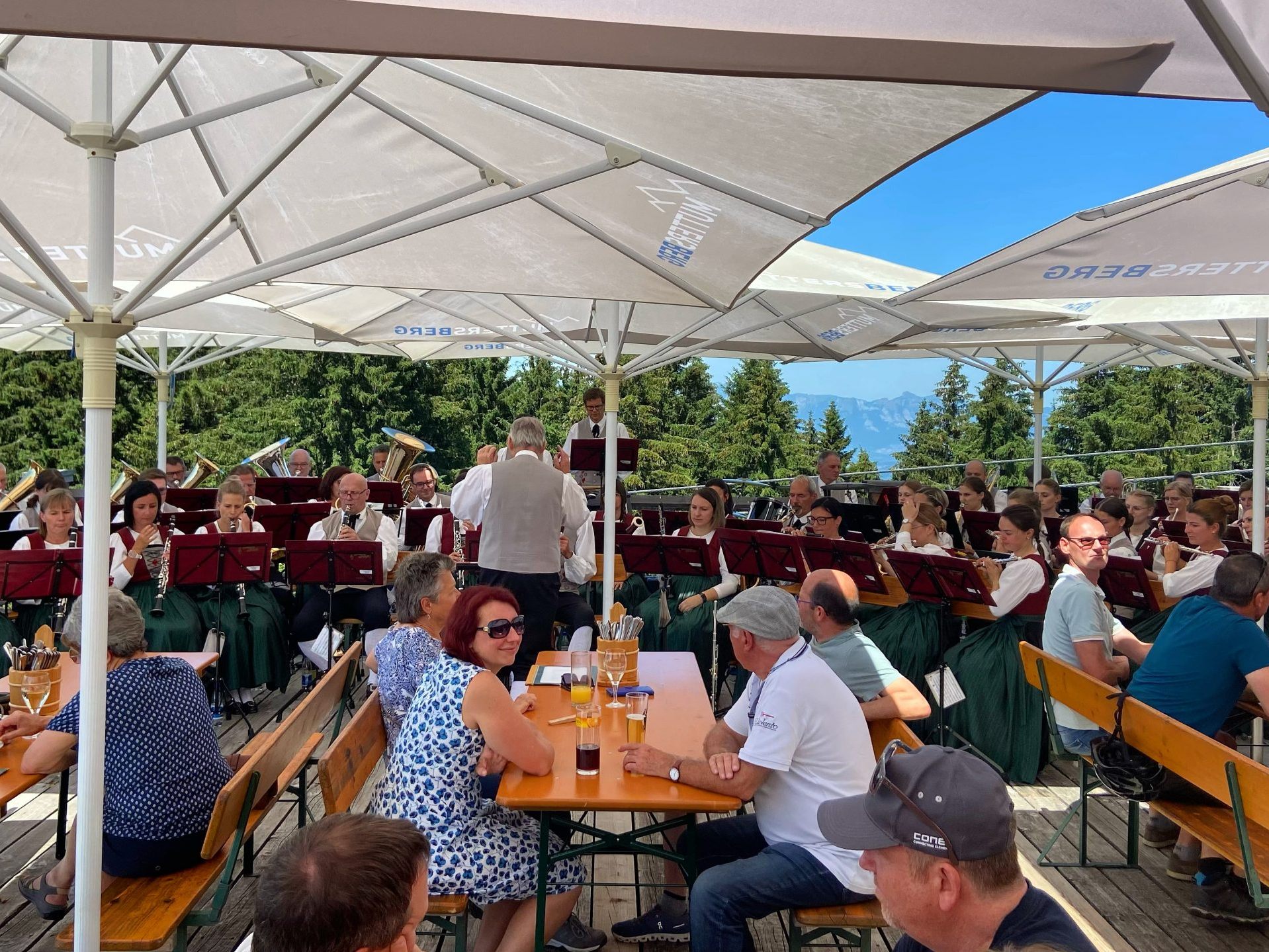 Frühschoppen am Muttersberg der Sonnenberger Harmoniemusik Nüziders vergangenes Jahr (2023) Frühschoppen am Muttersberg der Sonnenberger Harmoniemusik Nüziders vergangenes Jahr (2023)