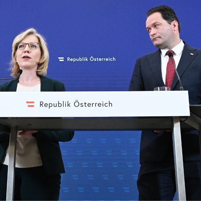 Der Klimabonus wird 2024 in der Höhe von 145 bis 290 Euro ausbezahlt. Das gab die Bundesregierung am Mittwoch nach der Ministerratssitzung bekannt.