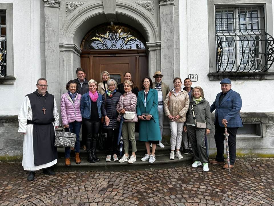 LAbg. Veronika Marte lud Gildenball Gewinner zur historischen Klosterführung in der Mehrerau LAbg. Veronika Marte lud Gildenball Gewinner zur historischen Klosterführung in der Mehrerau