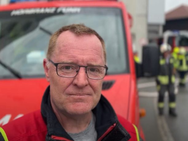 Einsatzleiter Markus Schupp zum Brand in einem Silo in Hörbranz. Einsatzleiter Markus Schupp zum Brand in einem Silo in Hörbranz.