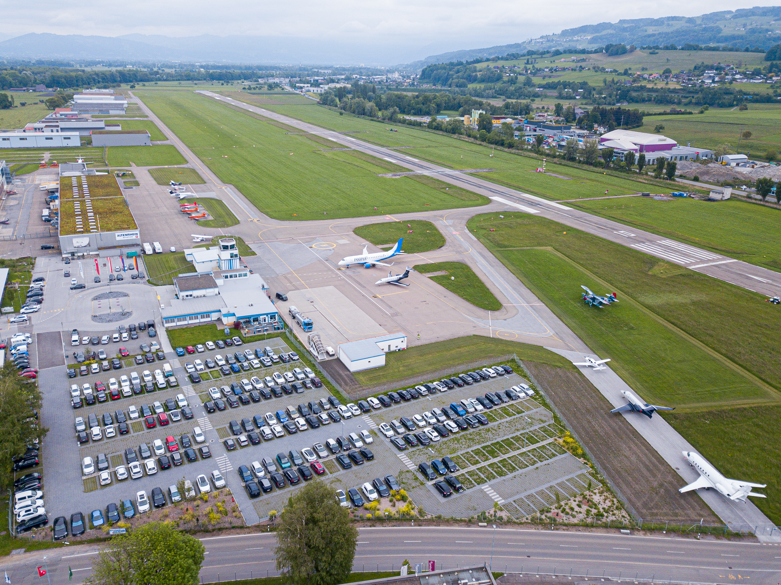 Luftaufnahme des Flughafens Altenrhein ©People's Air Group