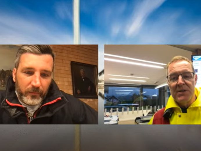 Der Hörbranzer Feuerwehrkommandant Markus Schupp und Bürgermeister Andreas Kresser im Gespräch mit VOL.AT.