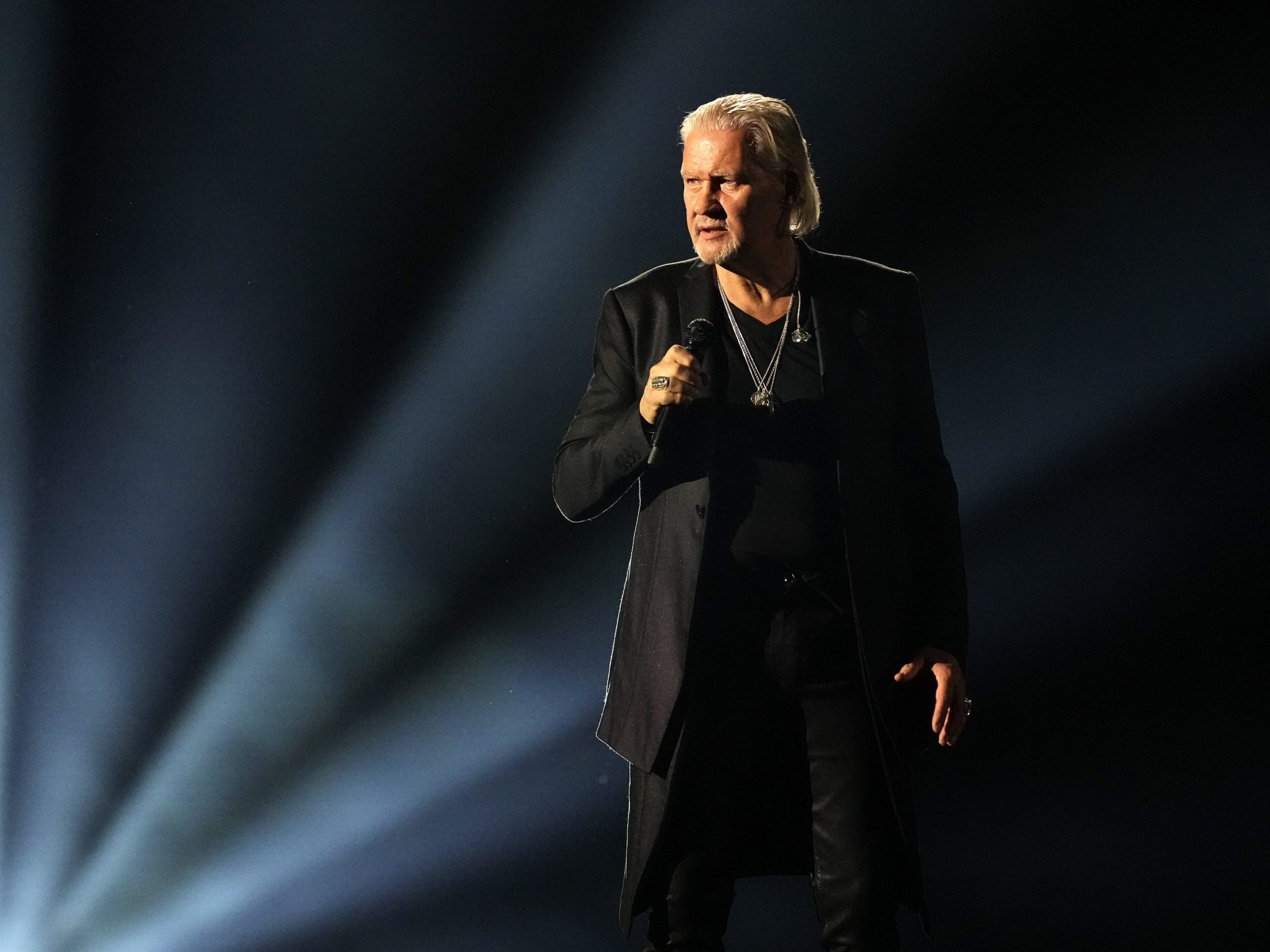 ESC-Legende Johnny Logan feiert bald seinen 70. Geburtstag.