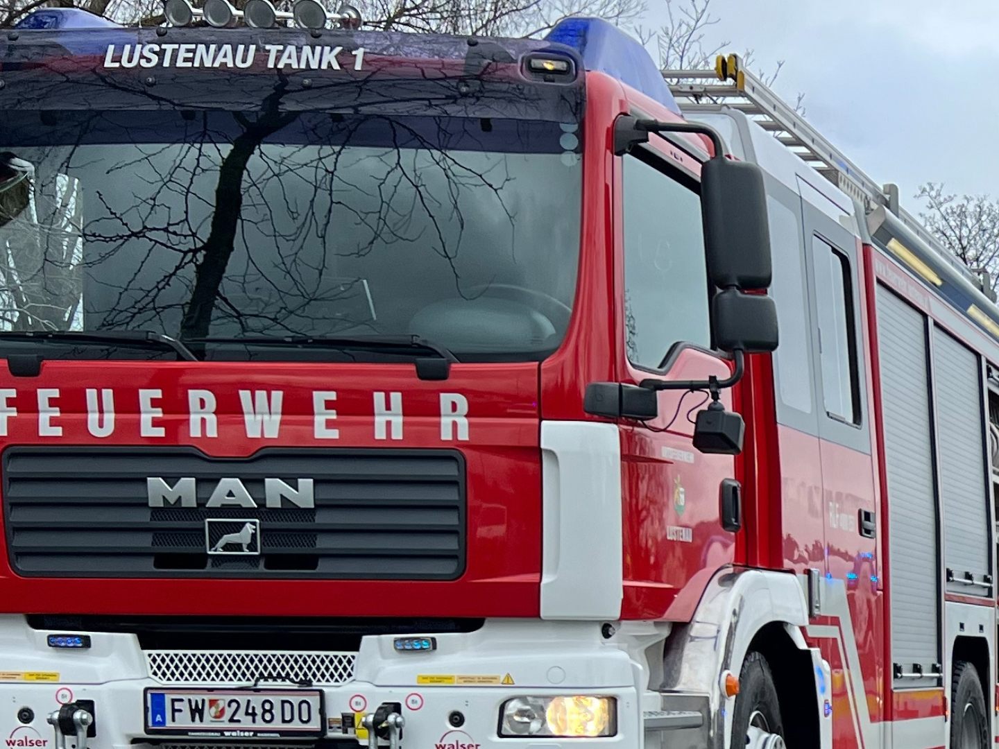 50 Feuerwehrmänner rückten zu dem vermeintlichen Brand aus. (Symbolbild) 50 Feuerwehrmänner rückten zu dem vermeintlichen Brand aus. (Symbolbild)