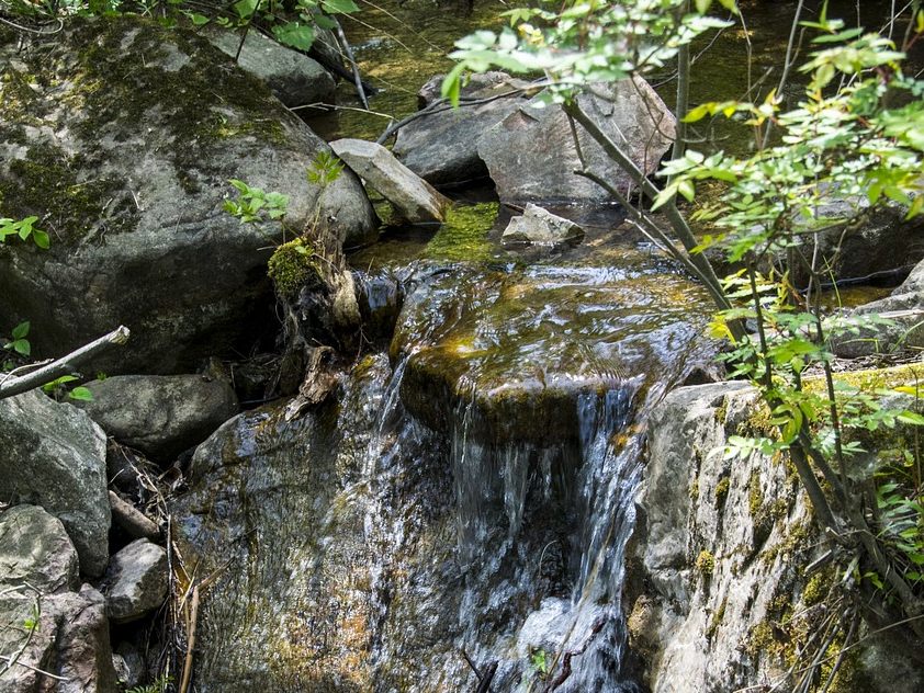 Die Chemikalie Trifluoracetat belastet Grundwasser und Flüsse. Die Chemikalie Trifluoracetat belastet Grundwasser und Flüsse.