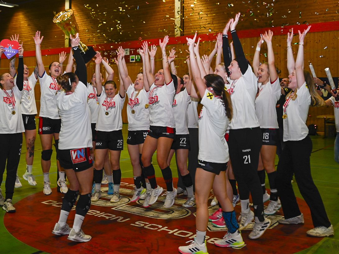Die Freude bei den SSV-Girls über den Meistertitel in der WHA-Challenge war grenzenlos Die Freude bei den SSV-Girls über den Meistertitel in der WHA-Challenge war grenzenlos