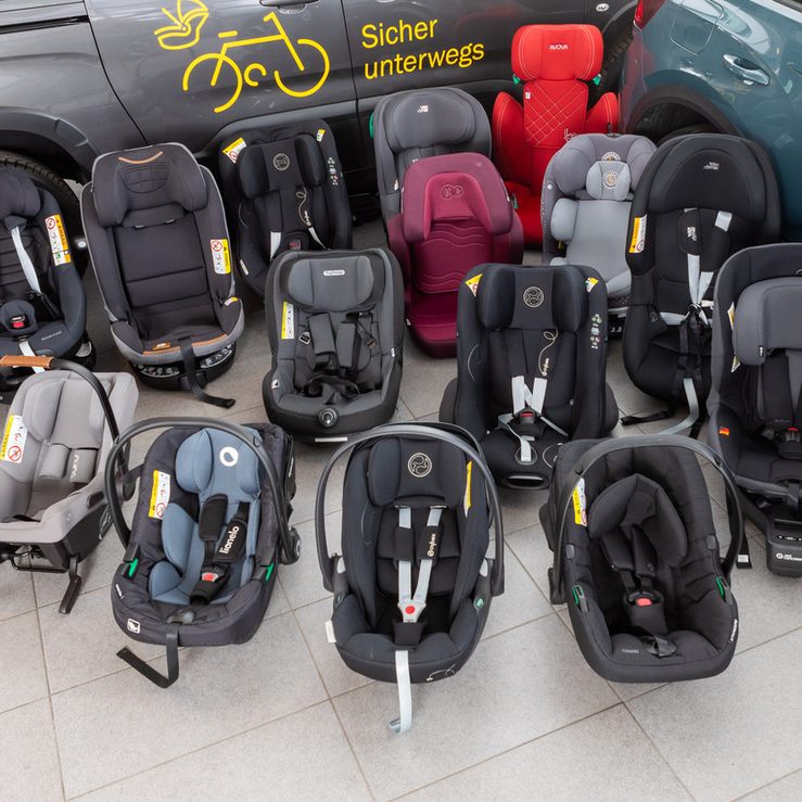 Zwei Kindersitz-Modelle erhielten im aktuellen ÖAMTC-Test ein "Nicht genügend".