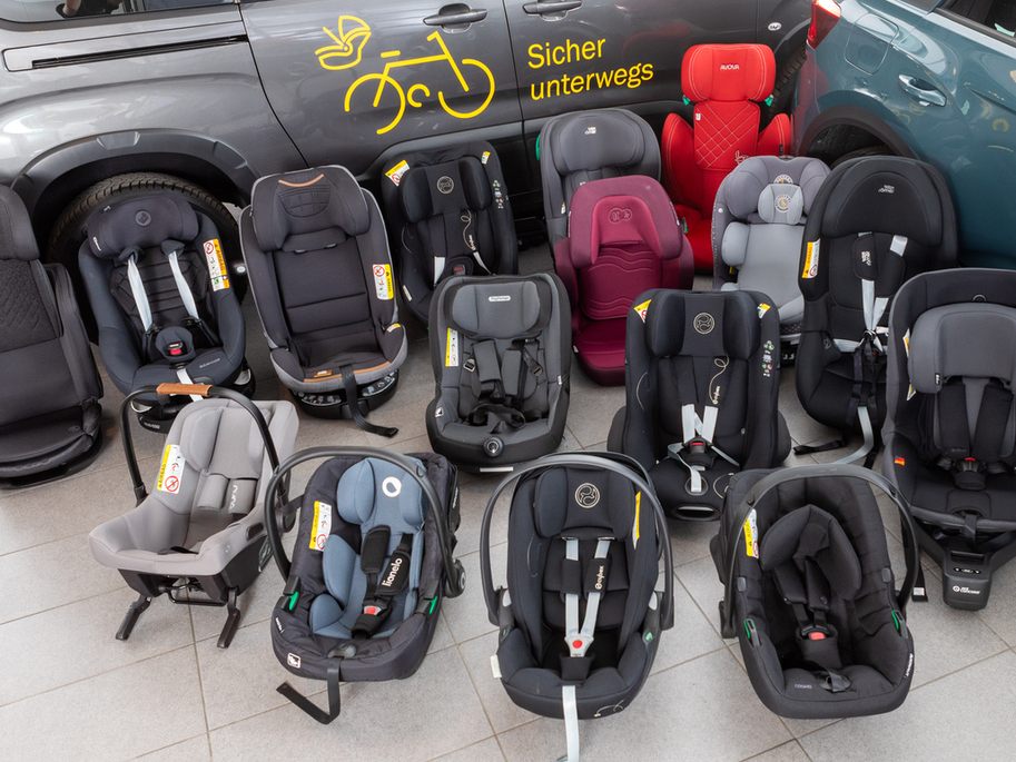 Zwei Kindersitz-Modelle erhielten im aktuellen ÖAMTC-Test ein "Nicht genügend".