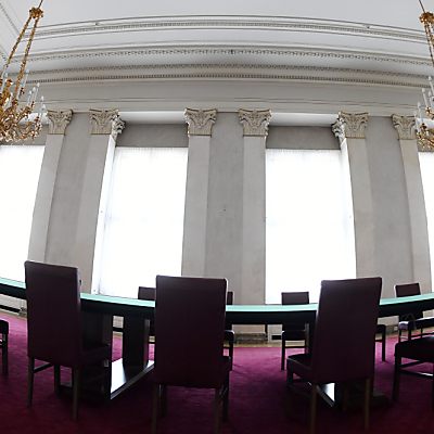 Der Ministerratssaal füllt sich am Mittwoch wieder.