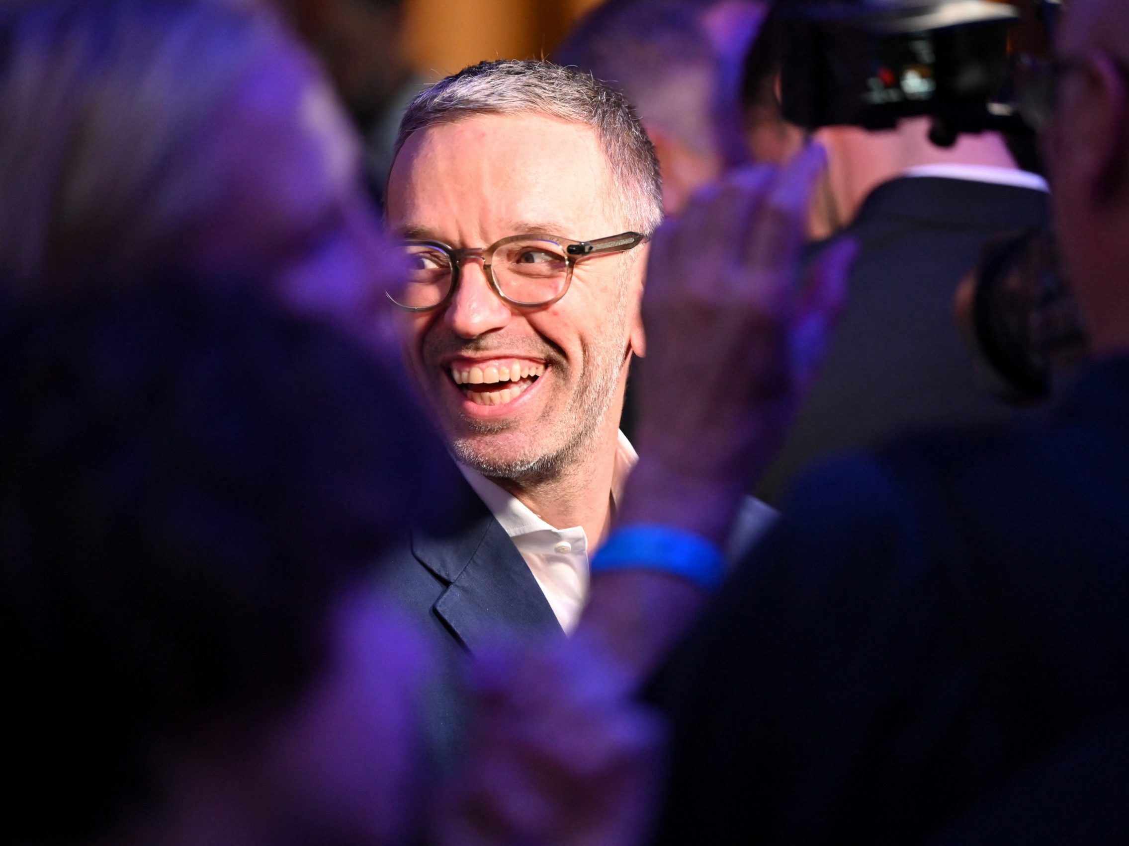In Umfragen zur NR-Wahl liegt die FPÖ mit Pateichef Kickl derzeit vorne. In Umfragen zur NR-Wahl liegt die FPÖ mit Pateichef Kickl derzeit vorne.