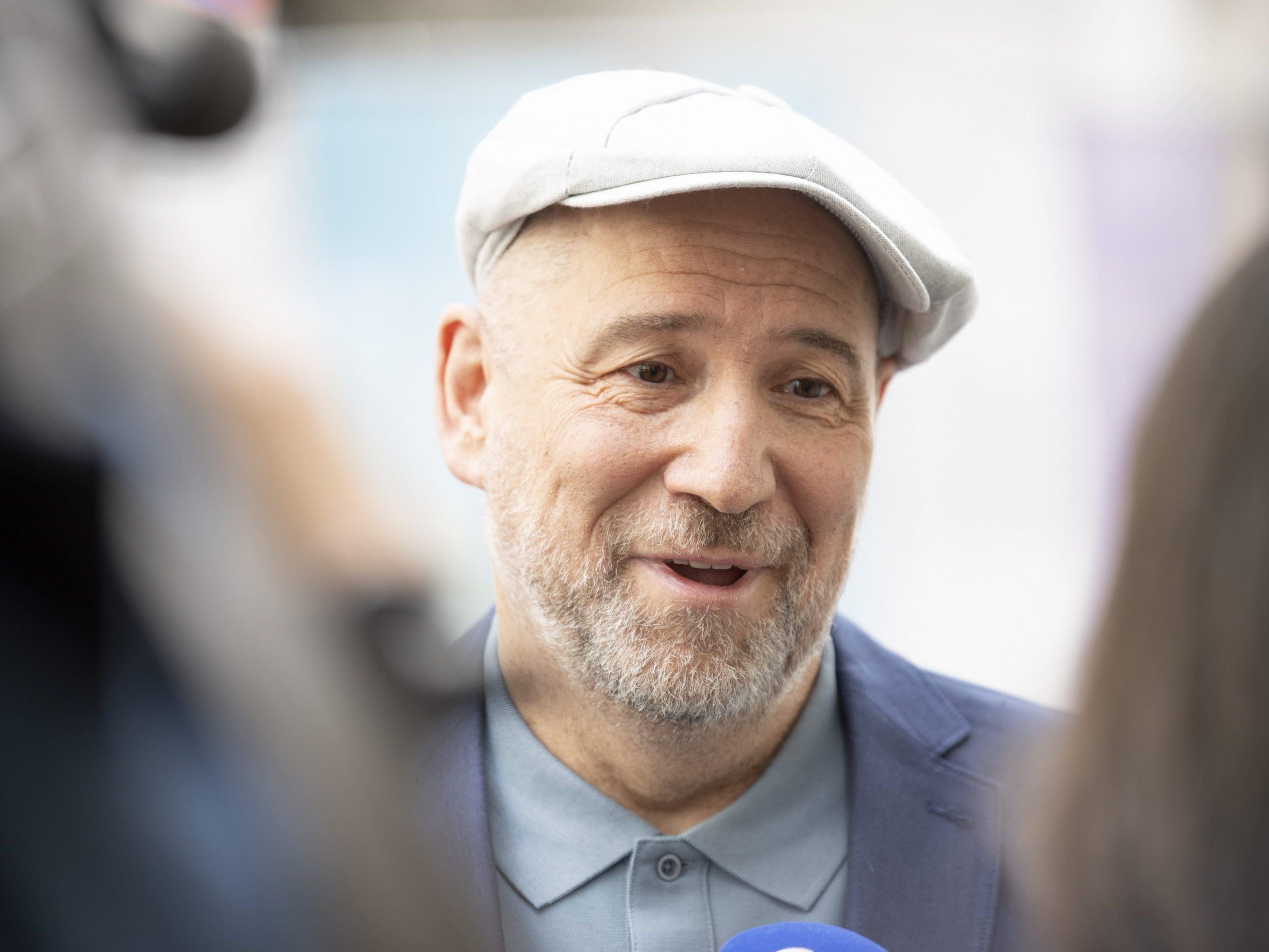 Hopfgartner warb beim Wahlgang in Wien ein letztes Mal um Stimmen für die Kommunisten. Hopfgartner warb beim Wahlgang in Wien ein letztes Mal um Stimmen für die Kommunisten.