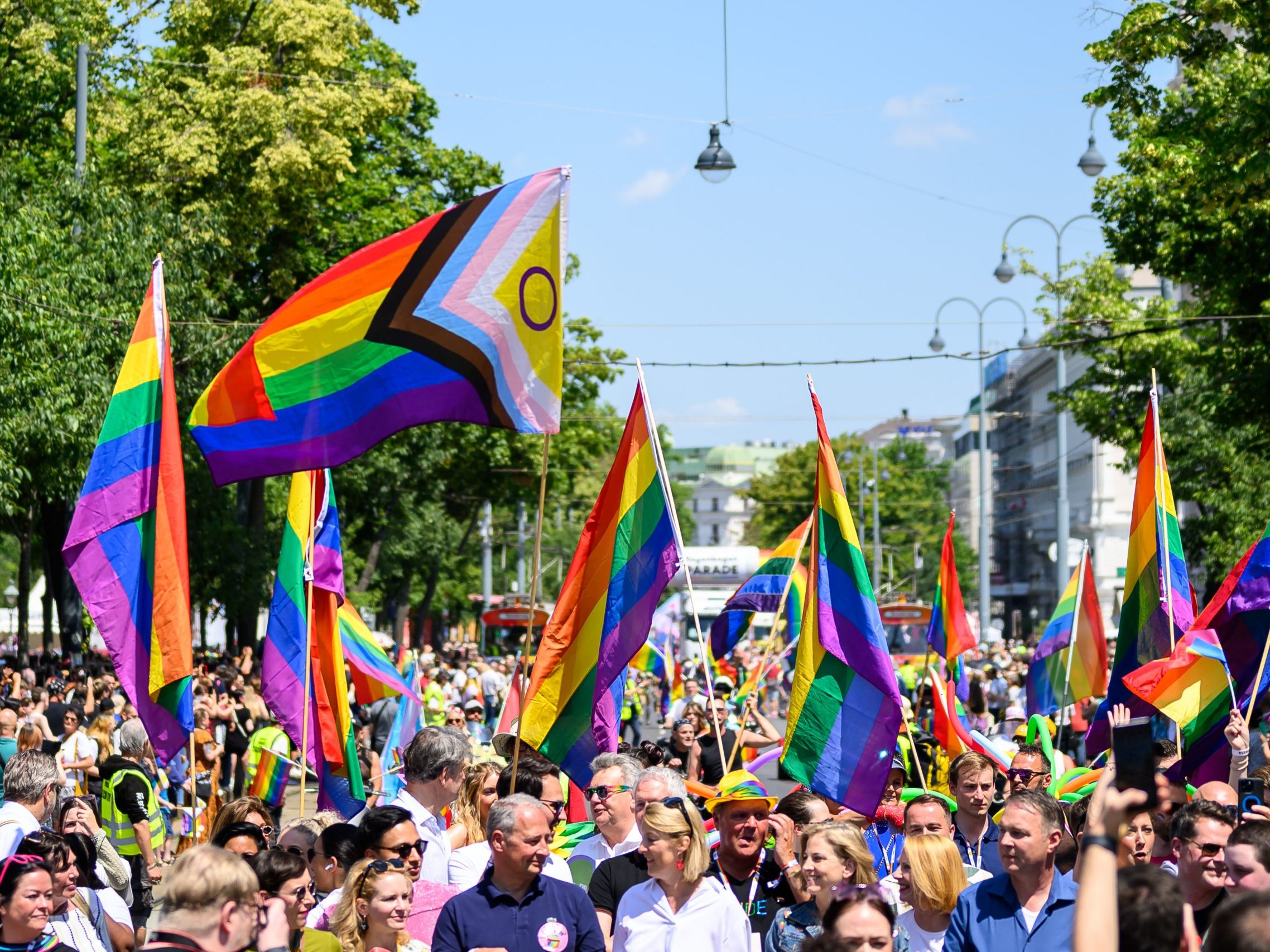 Am Samstag wurde bei der Regenbogenparade wieder für die Rechte der LGBTIQ-Community demonstriert.