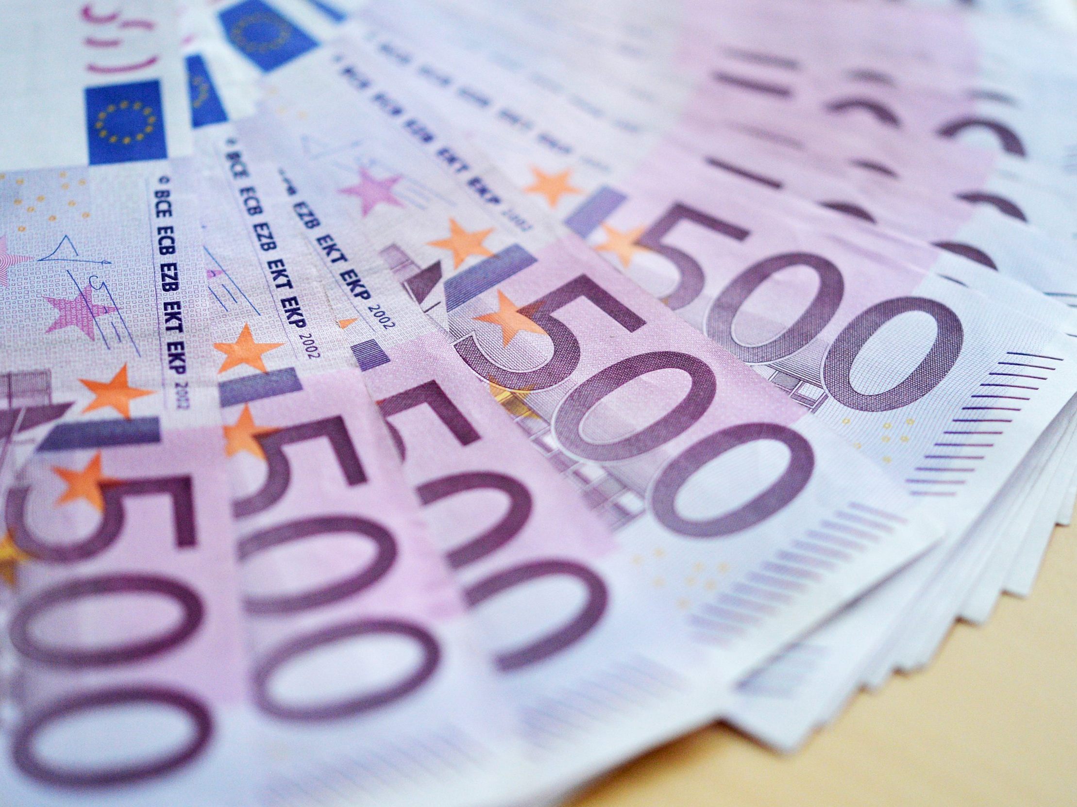Das Budget-Defizit ist gestiegen.