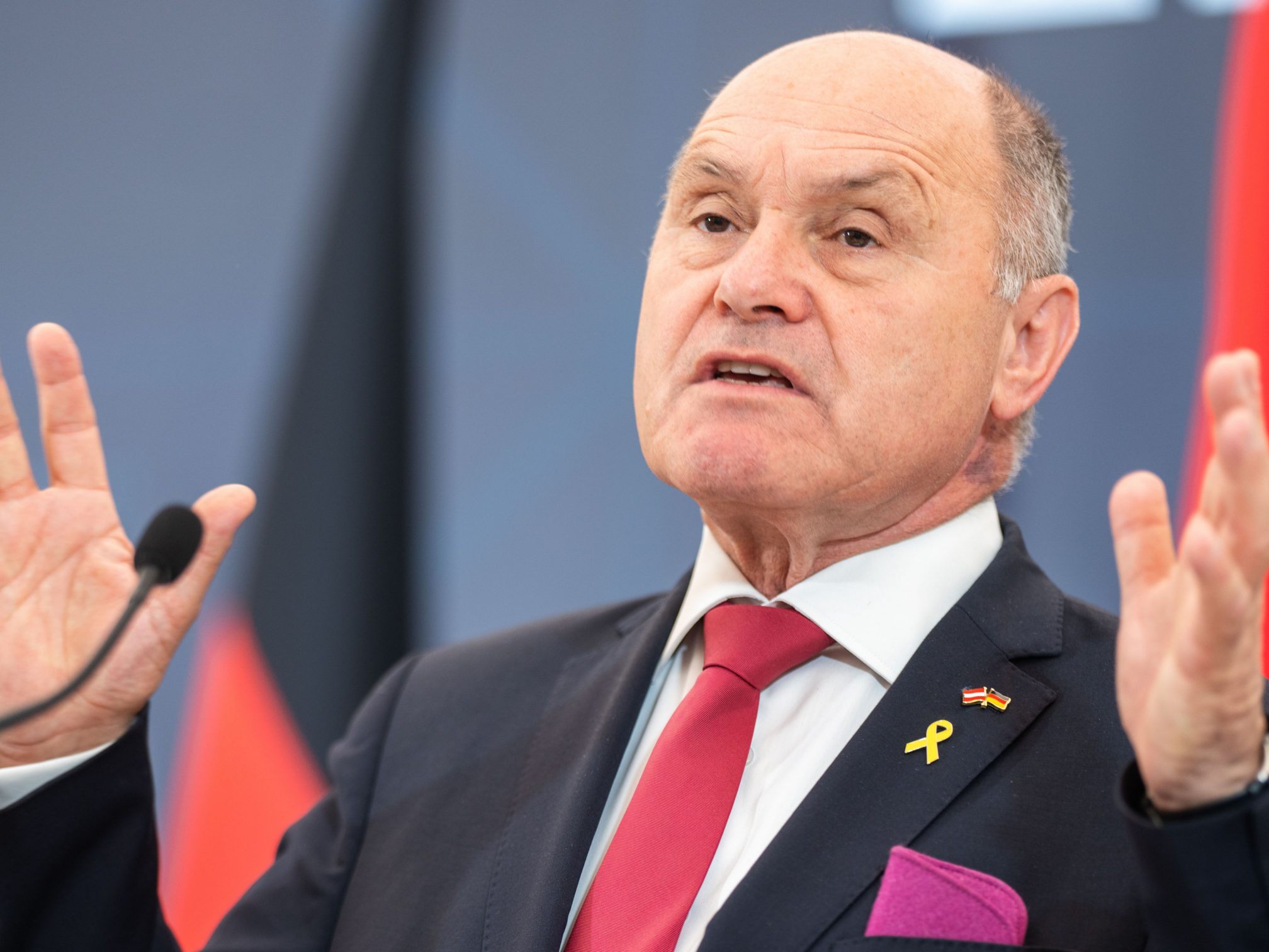 "Ich bin und bleibe dennoch ein zutiefst politischer Mensch", meinte Sobotka.