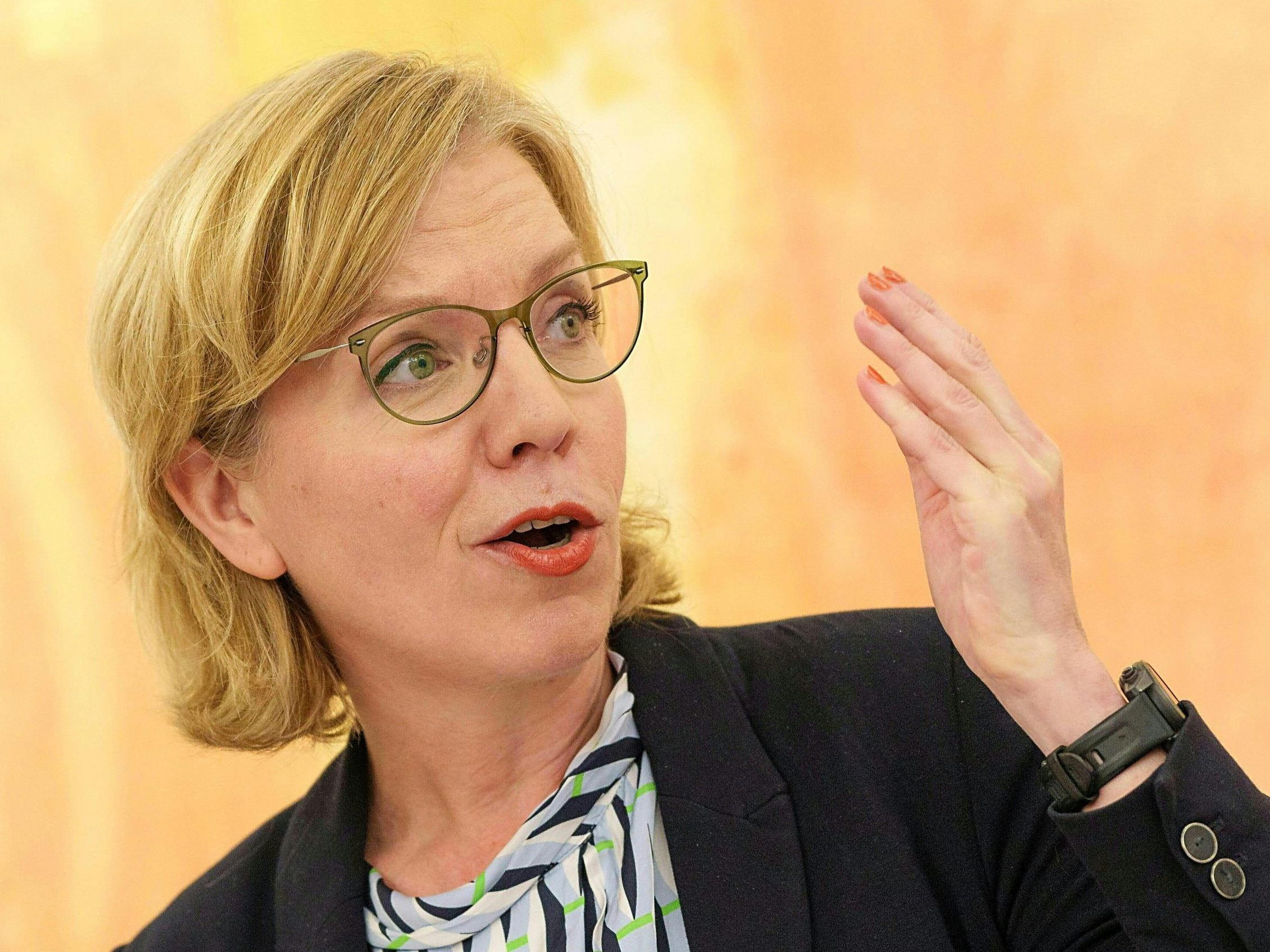 Erneuter Gegenwind für die Ministerin nach ihrem Alleingang.