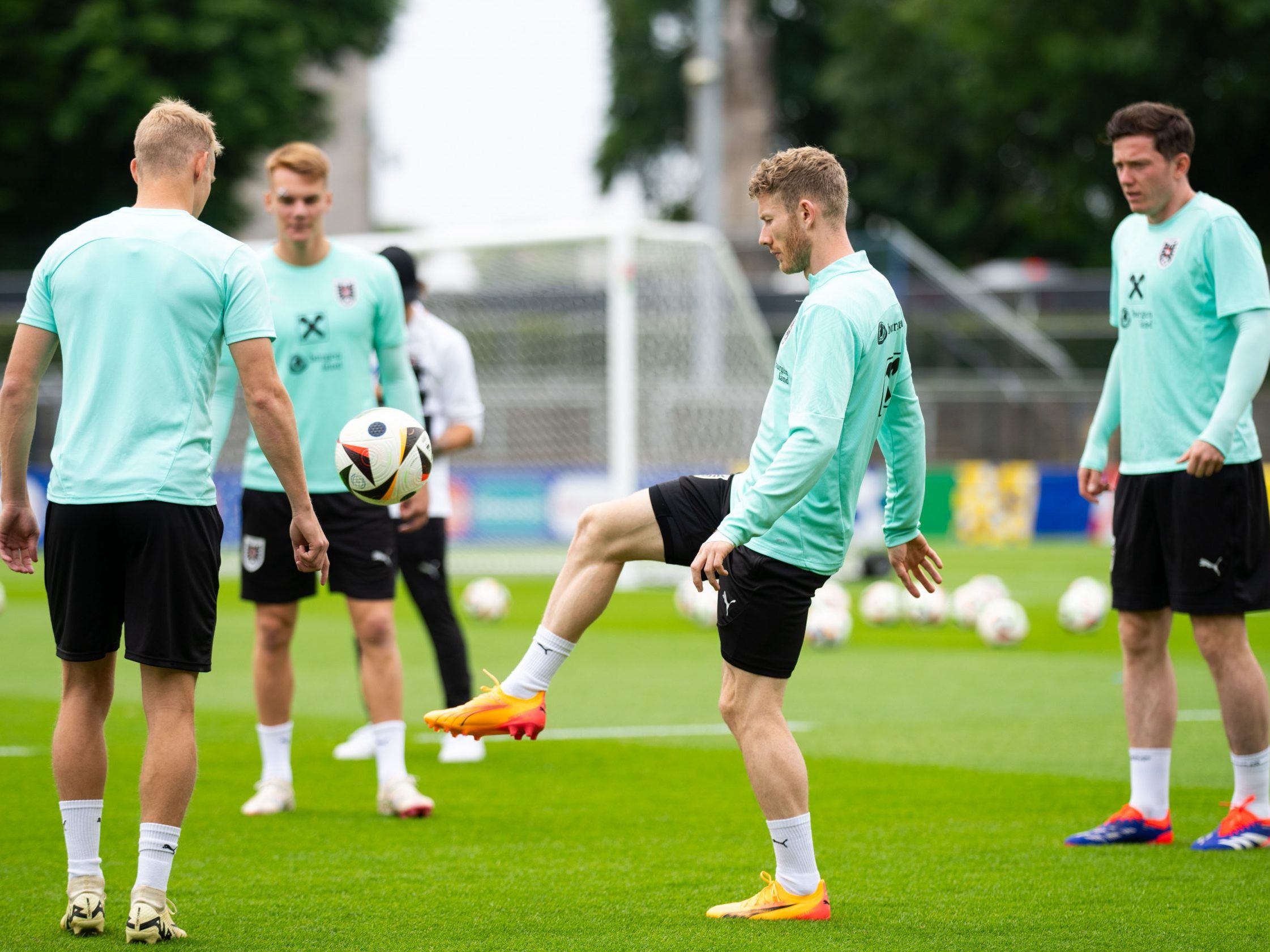 Österreich-Training vor Fußball-EM ohne Trauner. Österreich-Training vor Fußball-EM ohne Trauner.