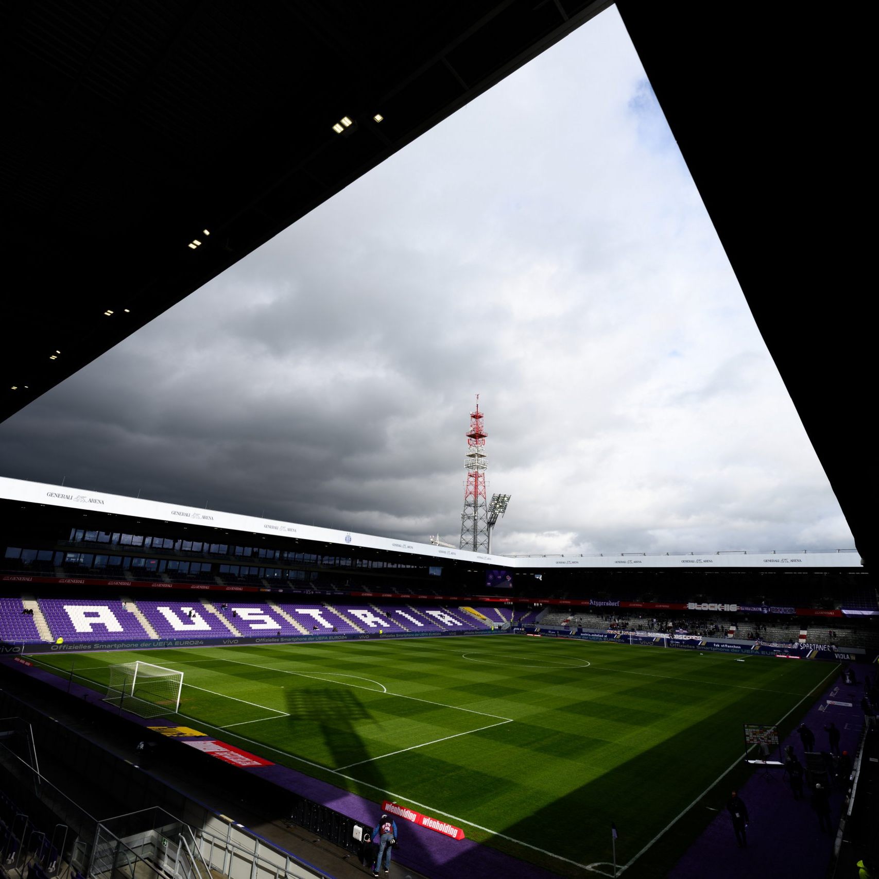 Abubakr Barry zu Wiener Austria.