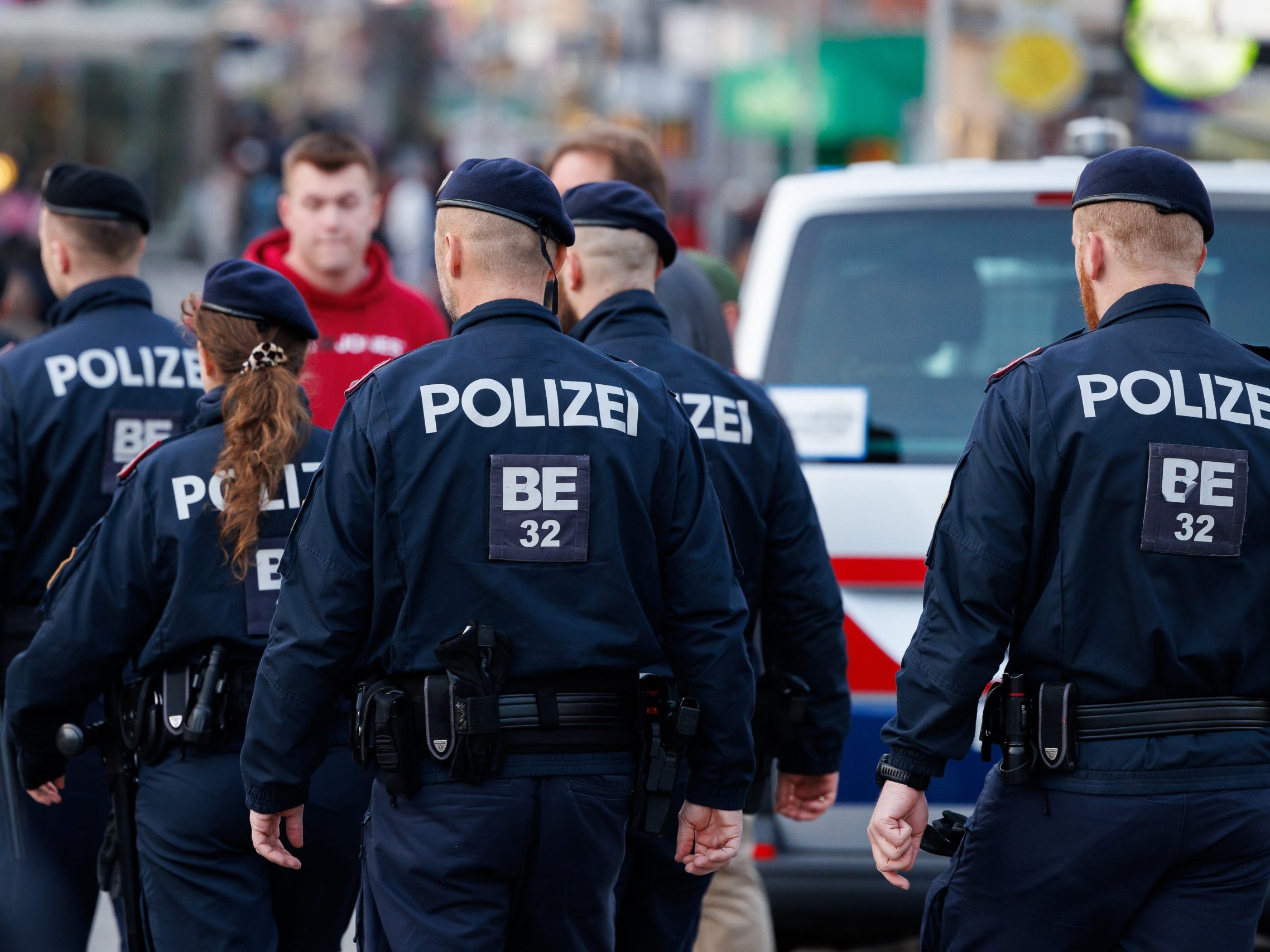 Besorgte Anrainer alarmierten wegen Knall-Geräuschen die Polizei.