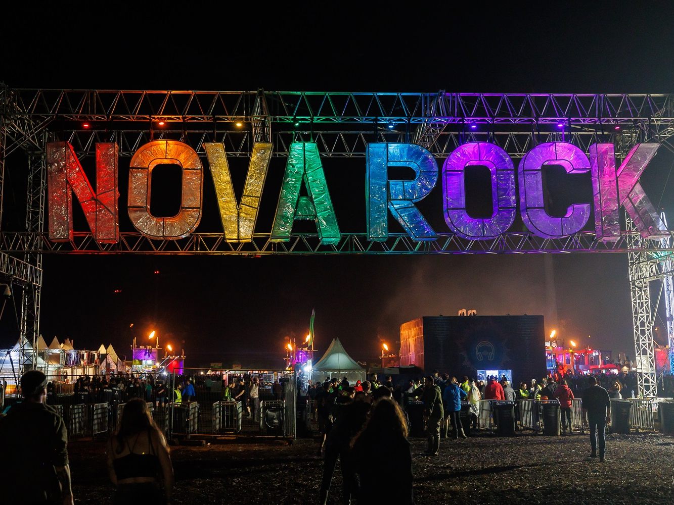 Der ARBÖ sagte vor dem Nova Rock Festival Verkehrsbeeinträchtigungen voraus. Der ARBÖ sagte vor dem Nova Rock Festival Verkehrsbeeinträchtigungen voraus.