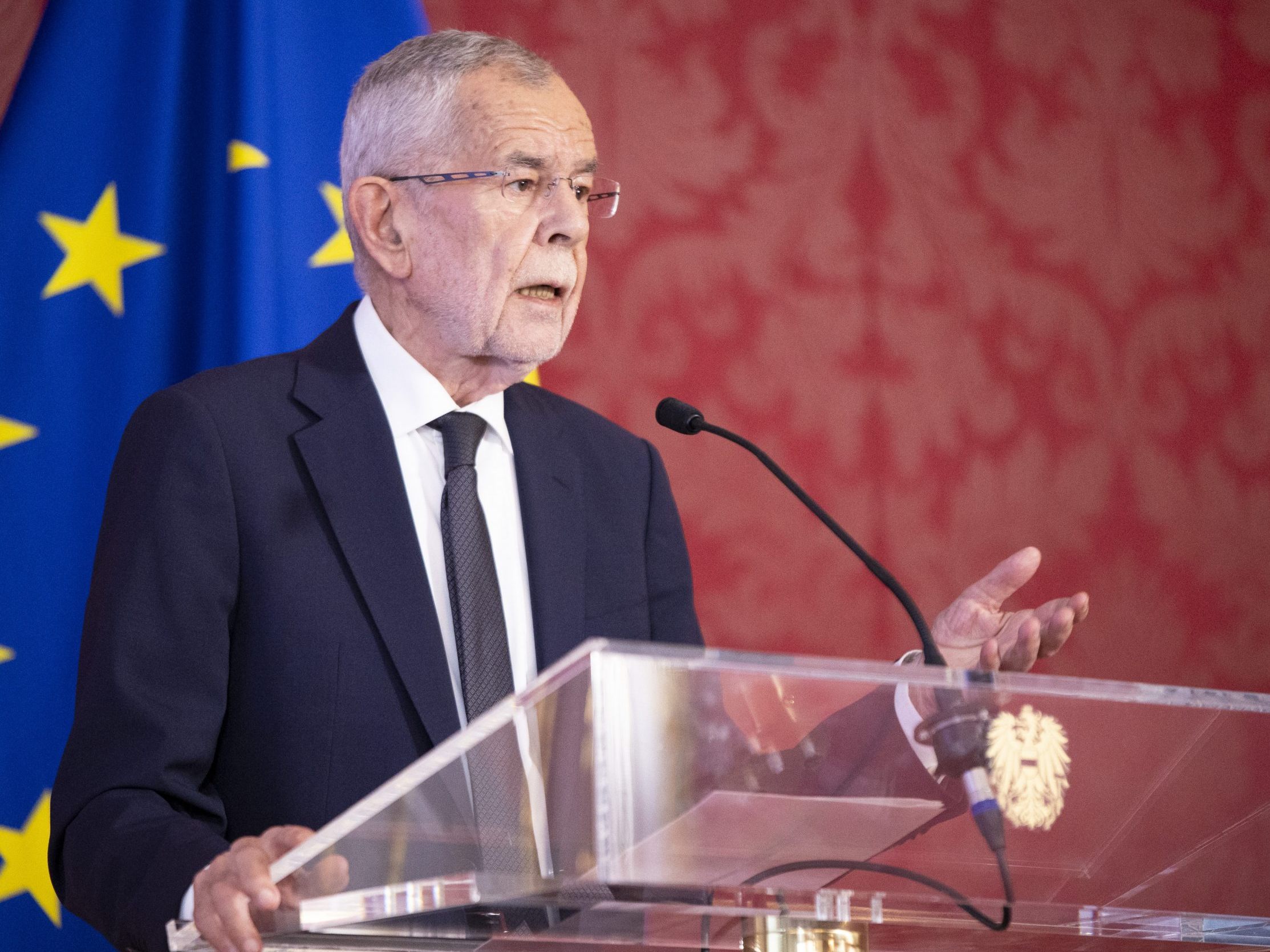 Van der Bellen unterfertigt ab dem Stichtag keine Posten mehr.