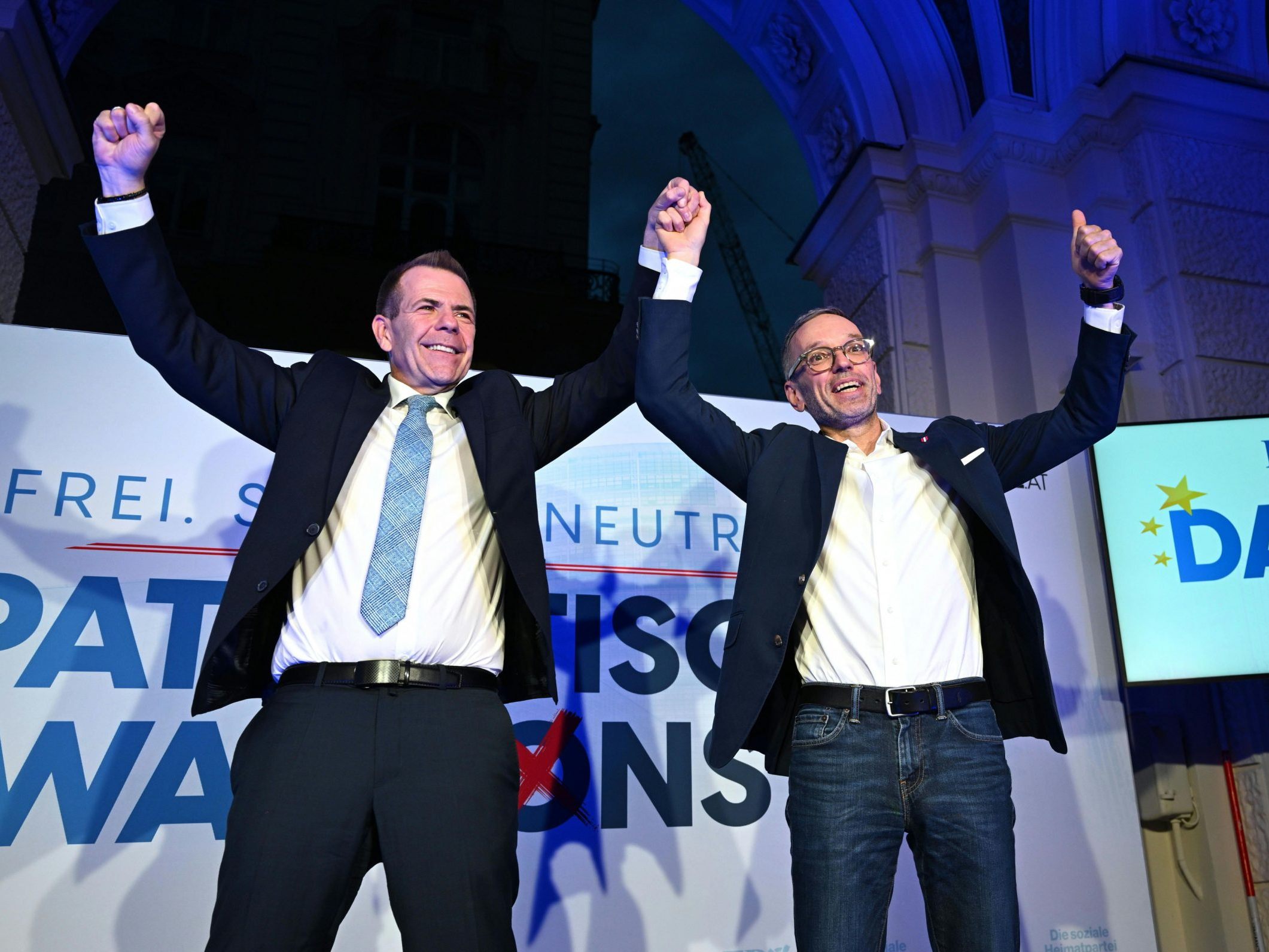 Polit-Experten sehen die FPÖ auch bei der NR-Wahl als Favorit.