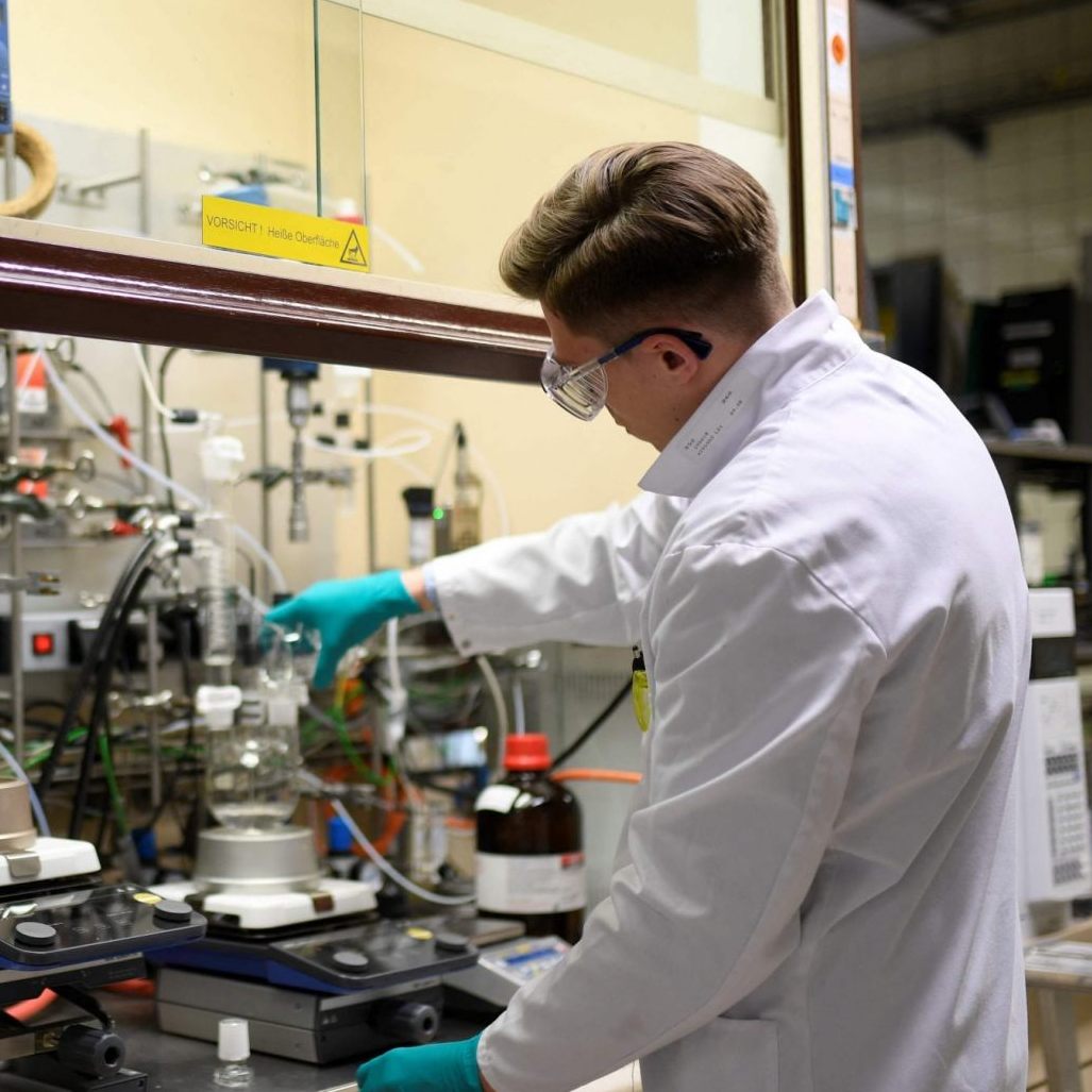 In der chemischen Industrie wird gestreikt.