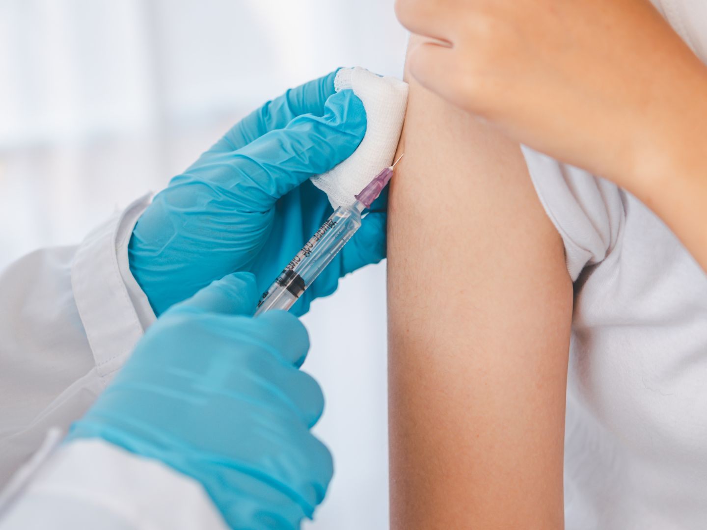 Terminbuchungen für die gratis HPV-Impfung sind ab sofort möglich. Terminbuchungen für die gratis HPV-Impfung sind ab sofort möglich.