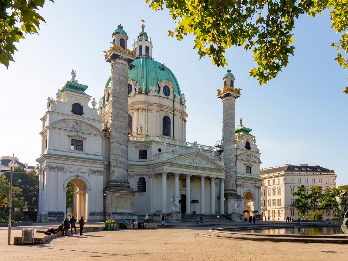 Der Karlsplatz verwandelt sich im Juli wieder zum Open Air Sommerkino. Der Karlsplatz verwandelt sich im Juli wieder zum Open Air Sommerkino.