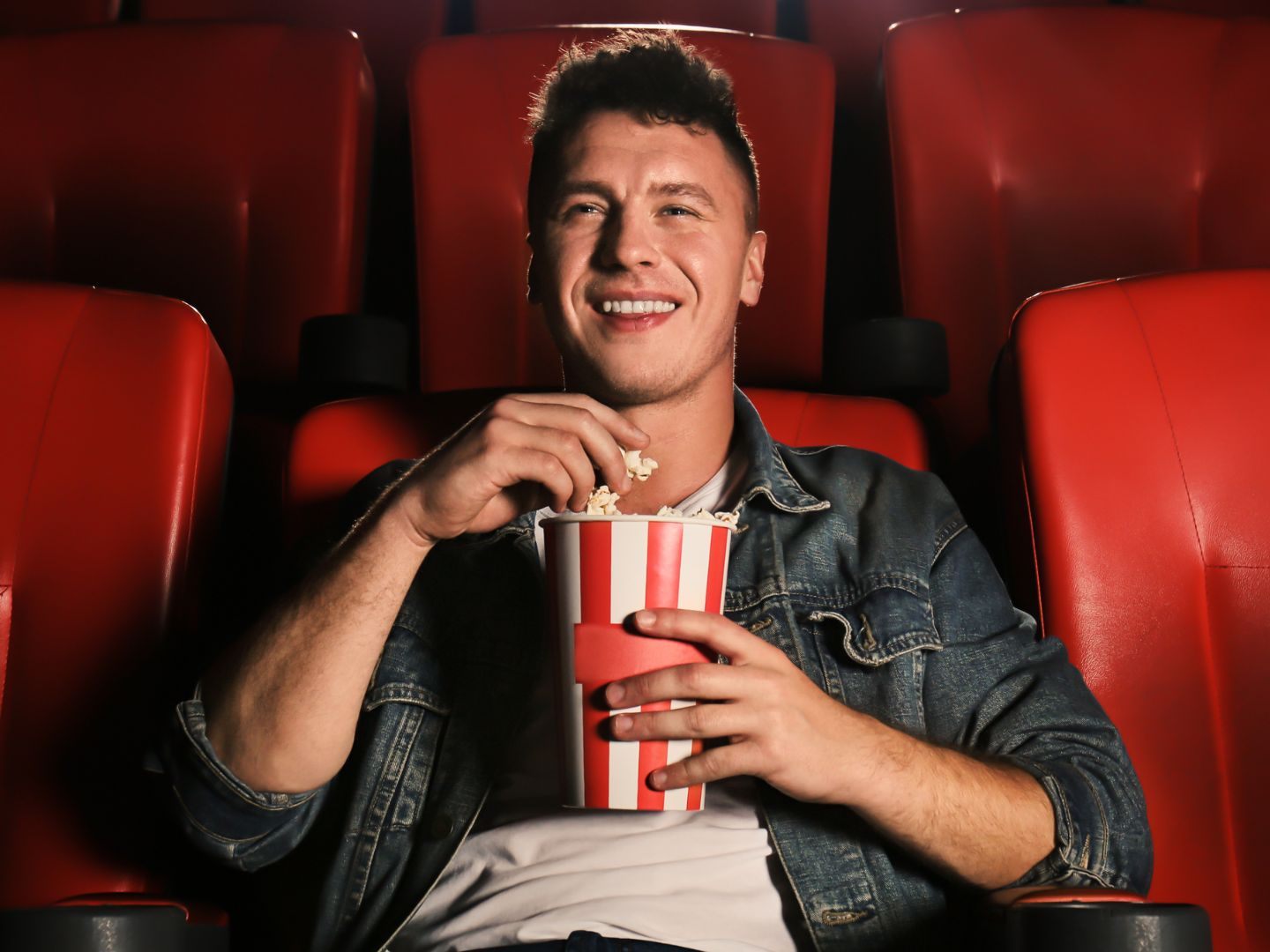 Woher stammt der Usprung von Popcorn im Kino?