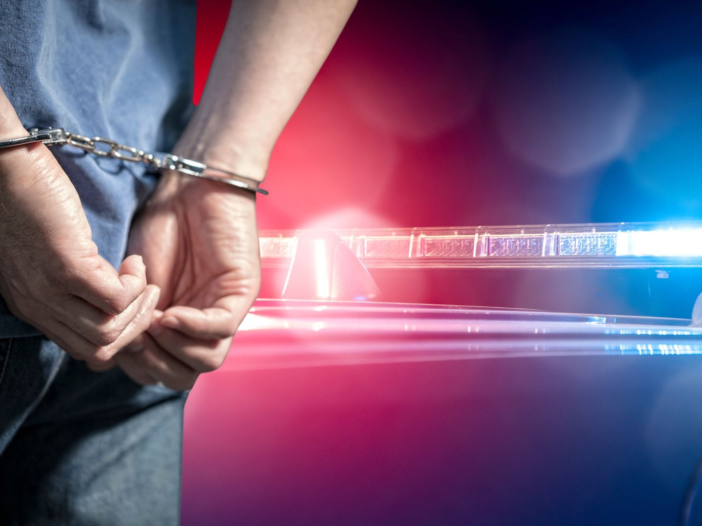 Polizei nutzt Social Media zur Festnahme von 14-jährigem Raubverdächtigen in Wien Polizei nutzt Social Media zur Festnahme von 14-jährigem Raubverdächtigen in Wien