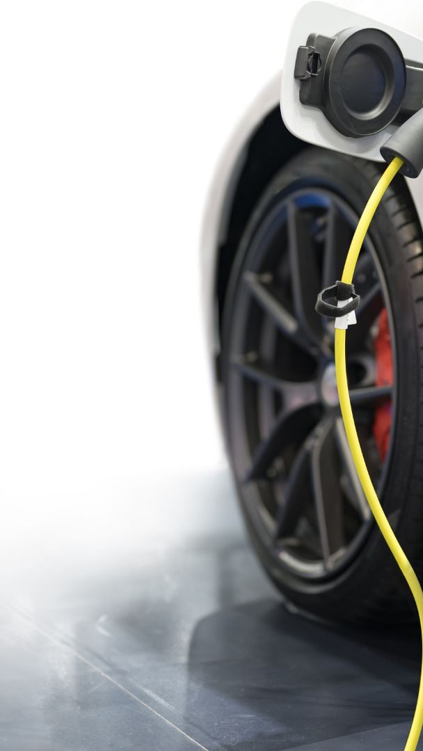 Tesla führt das Ranking an, während die Japaner noch einiges an Nachholbedarf haben.