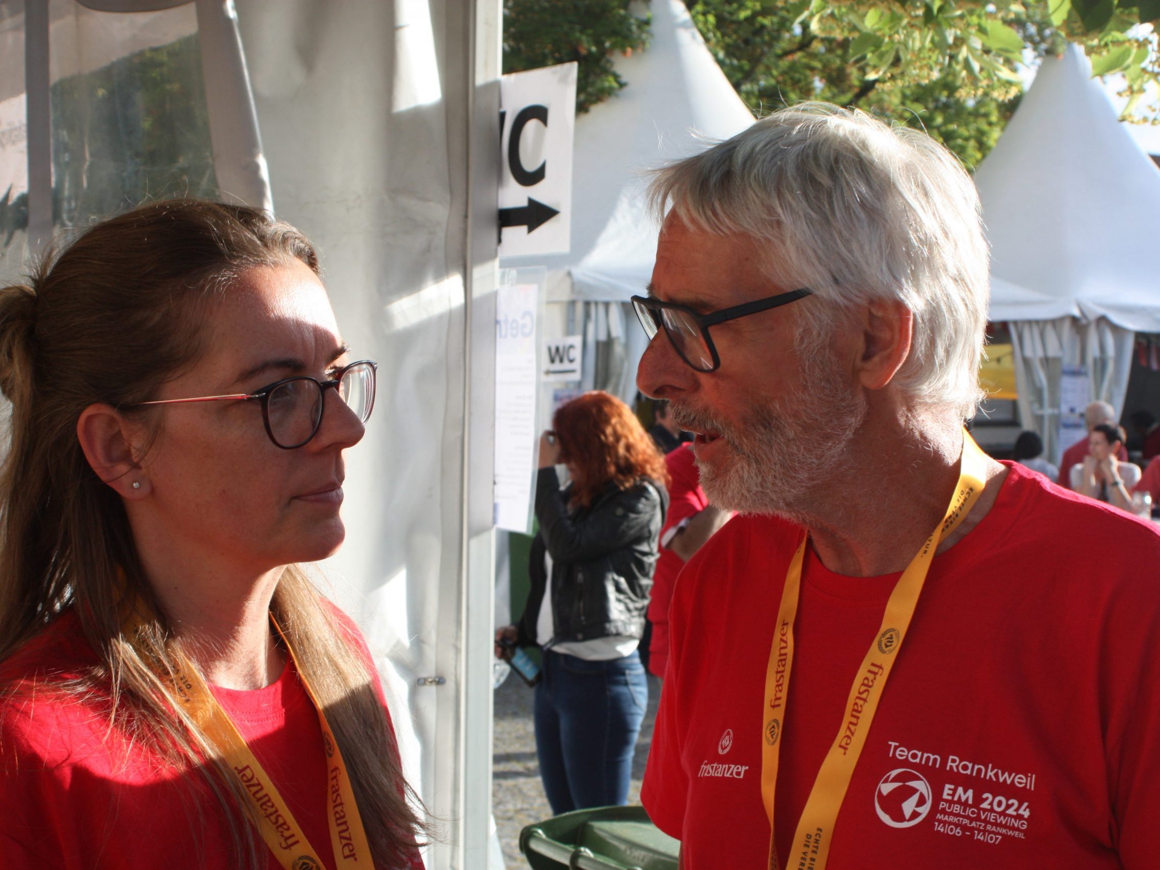 Armin Wille und Brigitte Gasser freuen sich auf den Spielzeugmarkt.