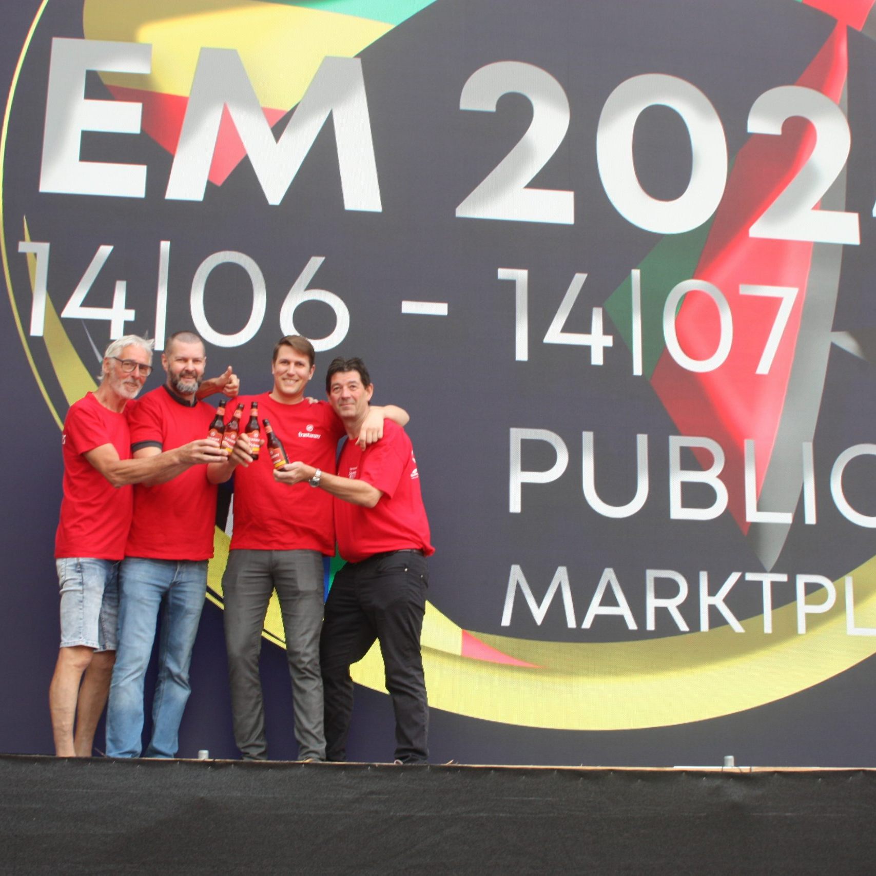Armin Wille, Aleksandar Milojevic, Dominic Mayer und Roland Vith freuen sich am Marktplatz auf Tausende Gäste.