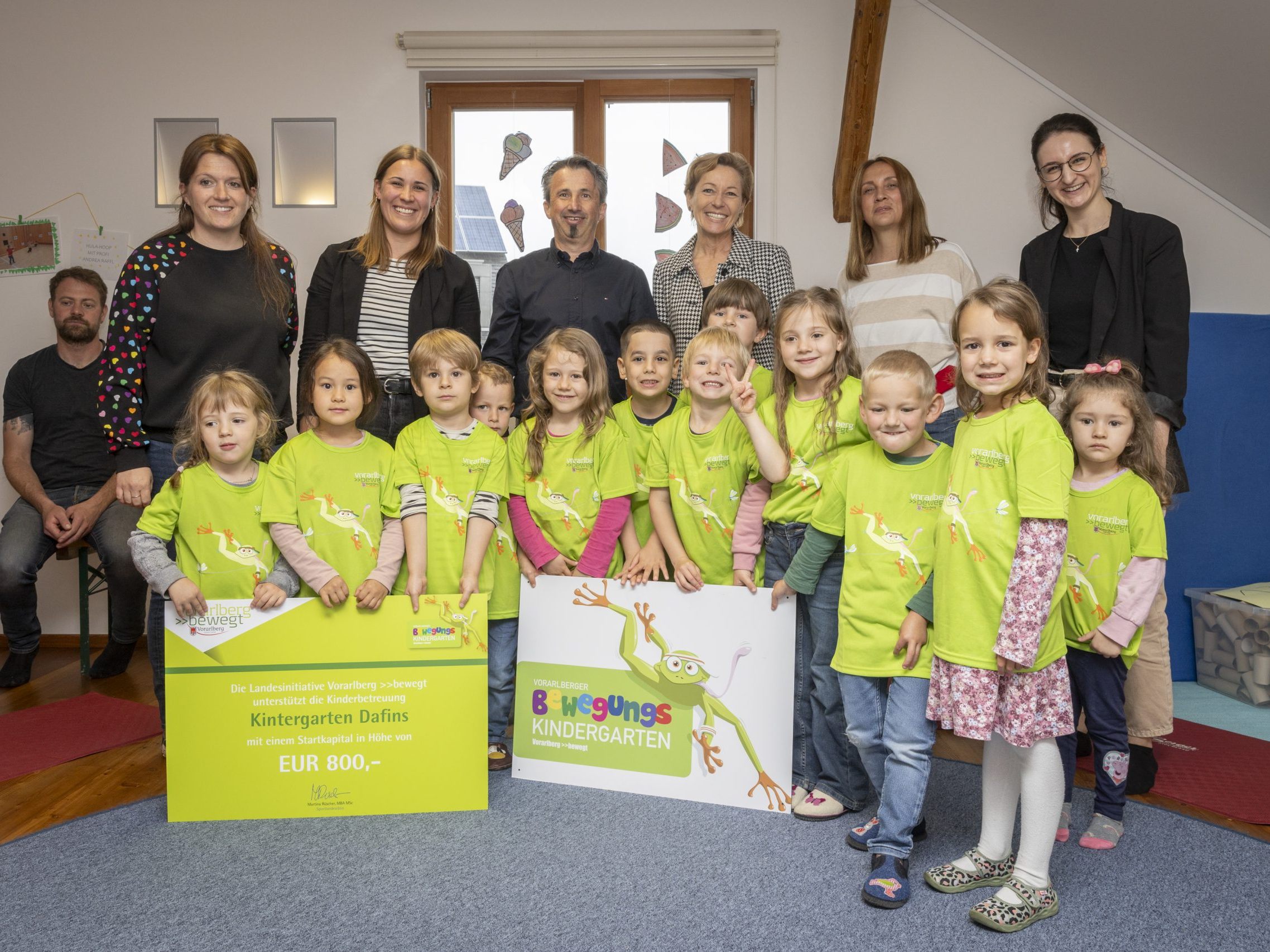 Zertifizierung vom KG Dafins mit LR Martina Rüscher und den Beteiligten. Zertifizierung vom KG Dafins mit LR Martina Rüscher und den Beteiligten.