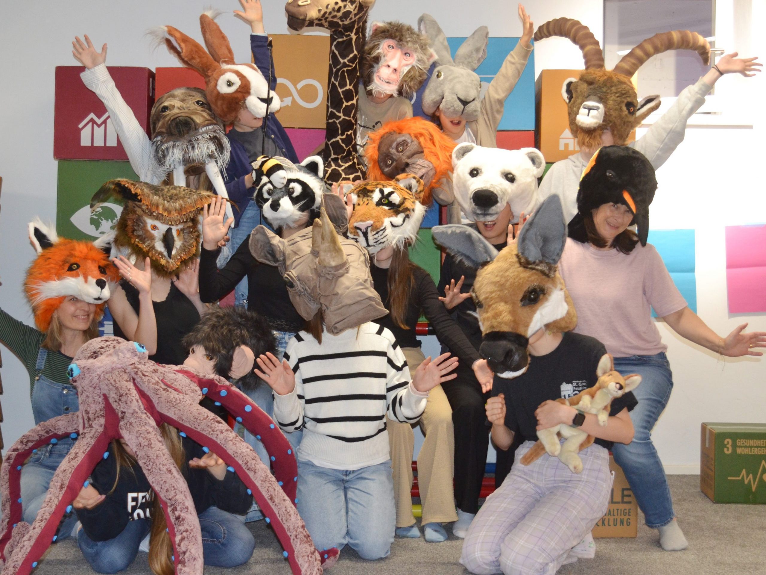 Die Jugendbotschafter*innen sind bereit, Premiere des Musicals ist am 17. Juni. Die Jugendbotschafter*innen sind bereit, Premiere des Musicals ist am 17. Juni.