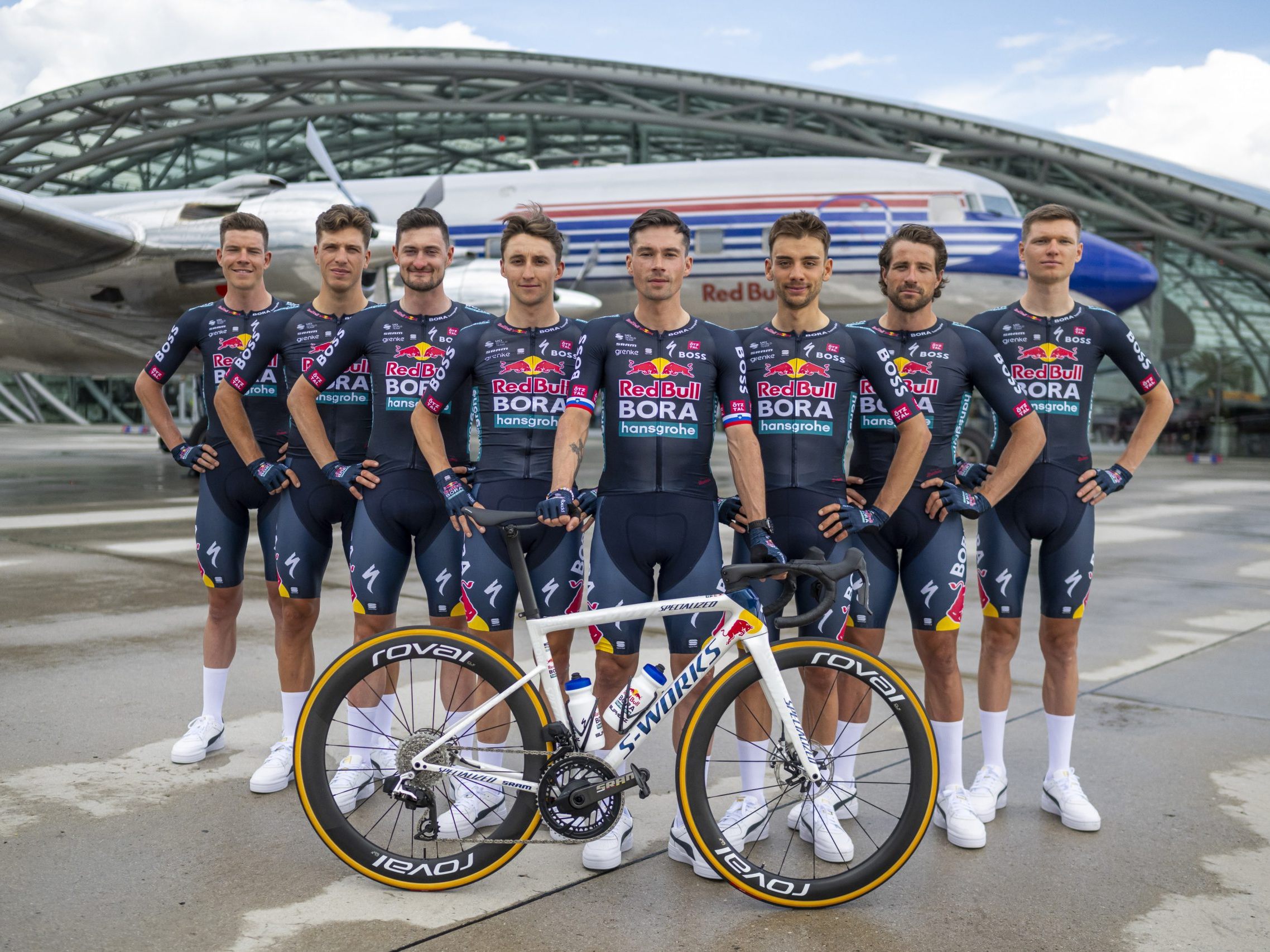 Red Bull - BORA - hansgrohe Cycling Team Red Bull - BORA - hansgrohe Cycling Team