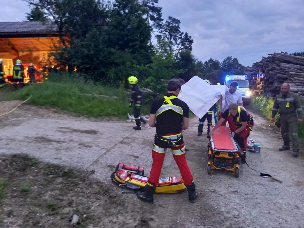Der Landwirt wurde schwer verletzt.