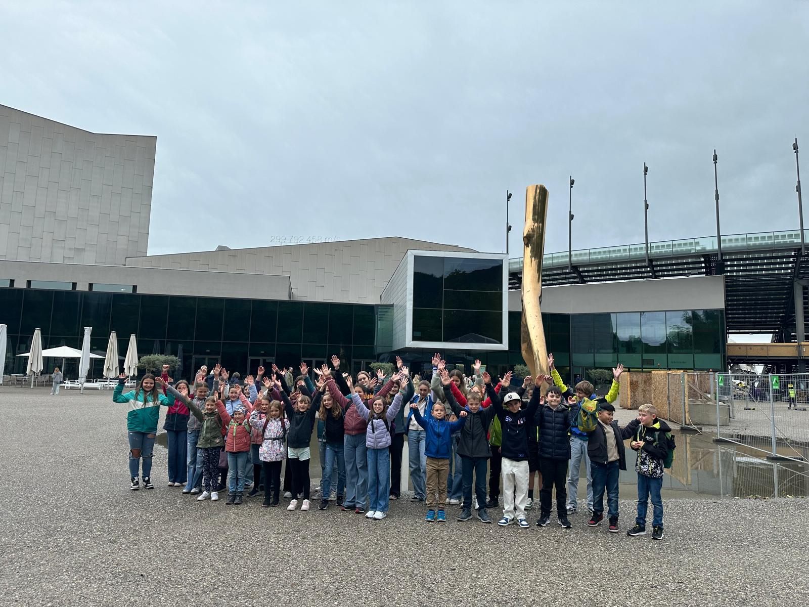 Die Weiler Musikschüler beim Zirkus Luft-i-Kuss im Festspielhaus Bregenz.