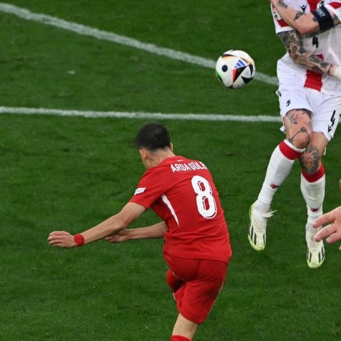 Am Dienstagabend erzielte die türkische Nationalmannschaft einen Sieg gegen die EM-Debütanten aus Georgien.