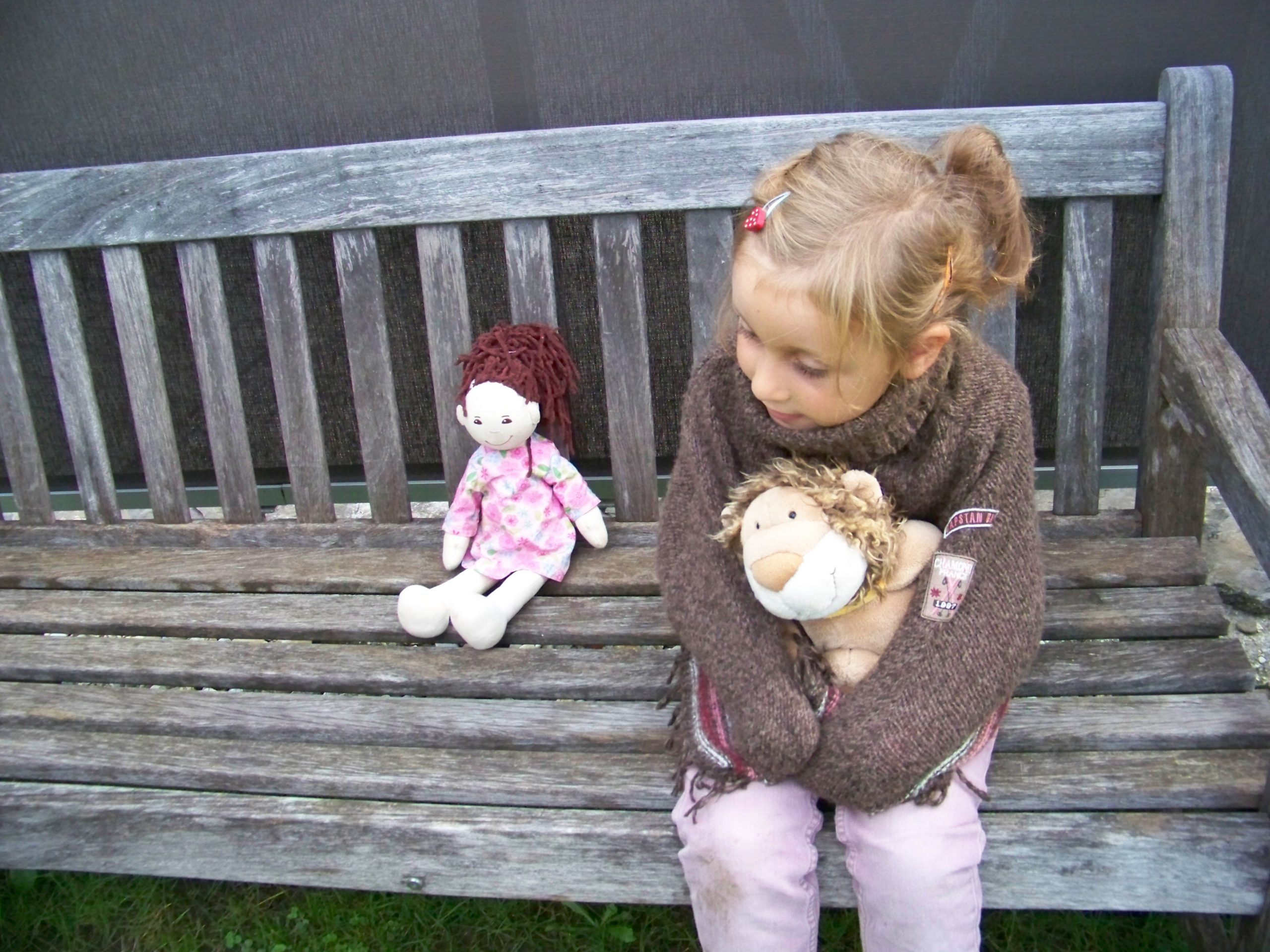 Alle Kinder brauchen Geborgenheit: Pflegeeltern sind für Kinder in Not ein sicherer Hafen. Alle Kinder brauchen Geborgenheit: Pflegeeltern sind für Kinder in Not ein sicherer Hafen.