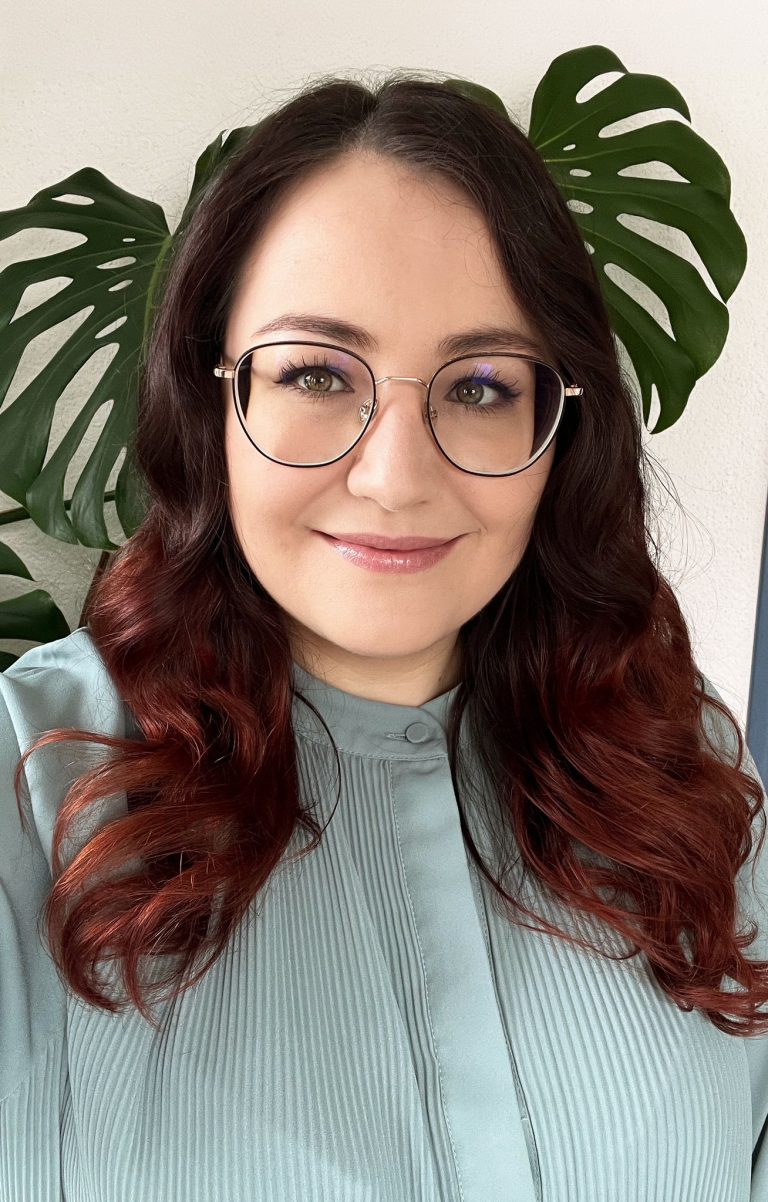 Alex Sutter über ihren neuen Song “Flybird” “Es ist ein Hopesong und