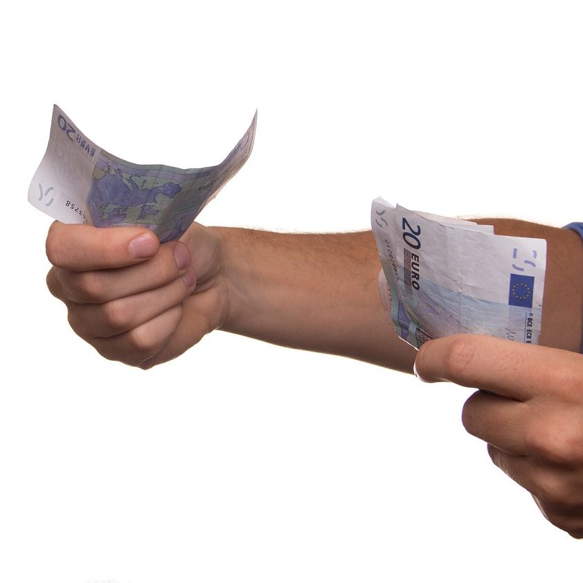 Mehr als ein Drittel der ArbeitnehmerInnen hat noch nie nach mehr Gehalt gefragt.