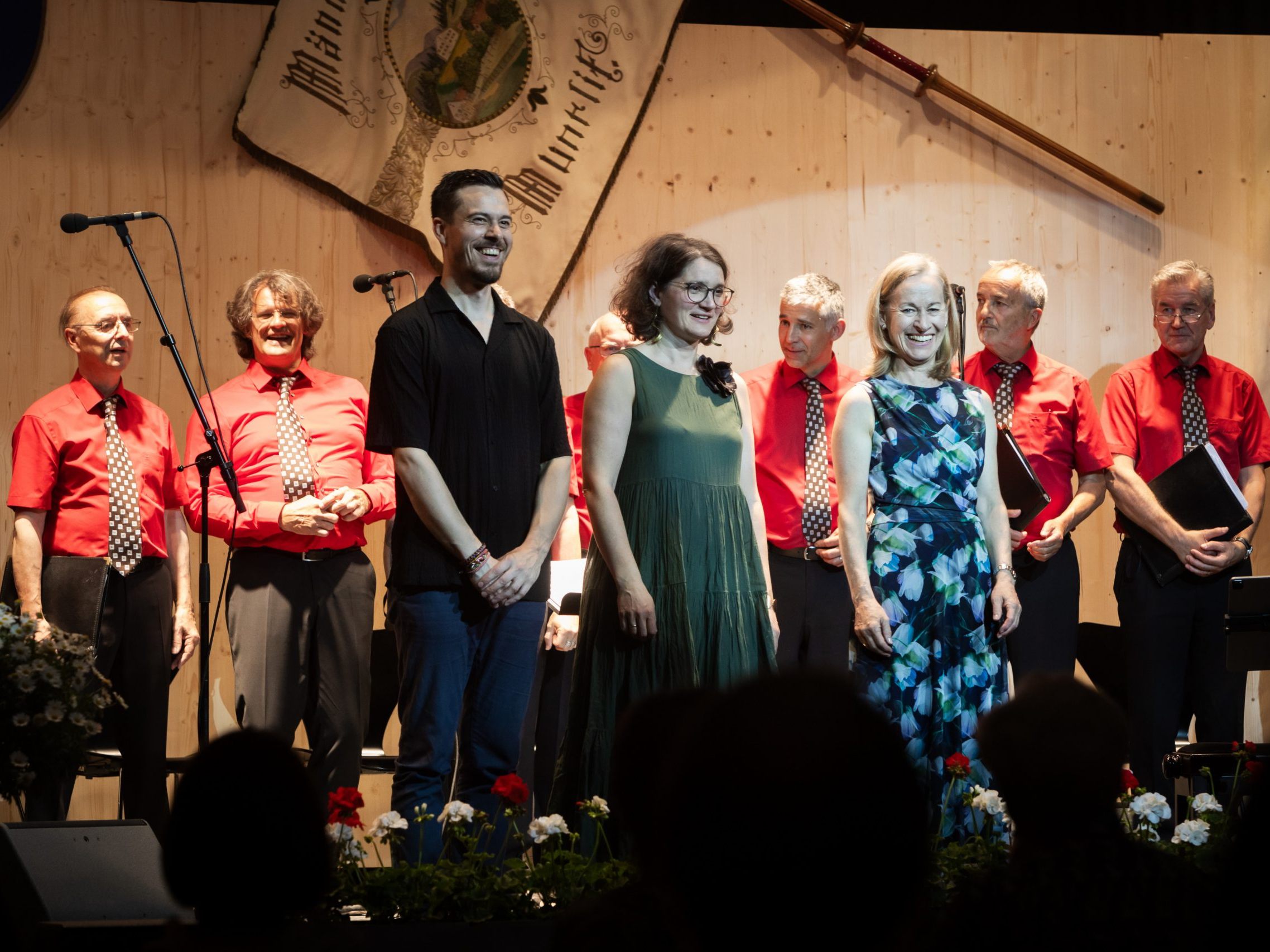 Das Frühjahrskonzert vom Männerchor Muntlix war der Renner. Das Frühjahrskonzert vom Männerchor Muntlix war der Renner.