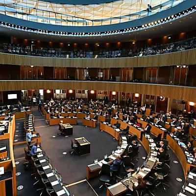 Die Sitzungen fanden wieder im historischen Gebäude am Ring statt.