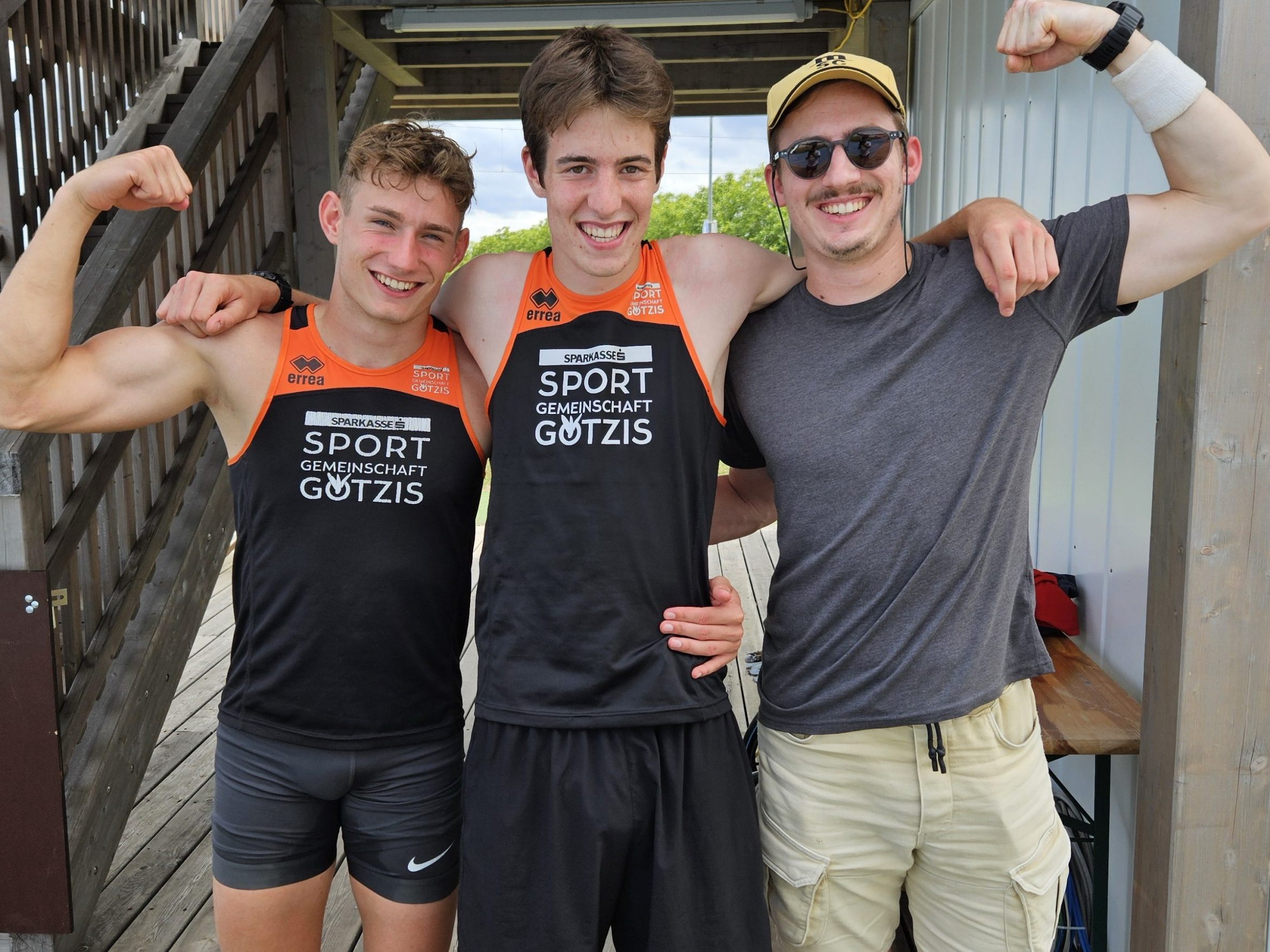 Mika Voss, Noah Bolter und Trainer Maurice Petter. Mika Voss, Noah Bolter und Trainer Maurice Petter.