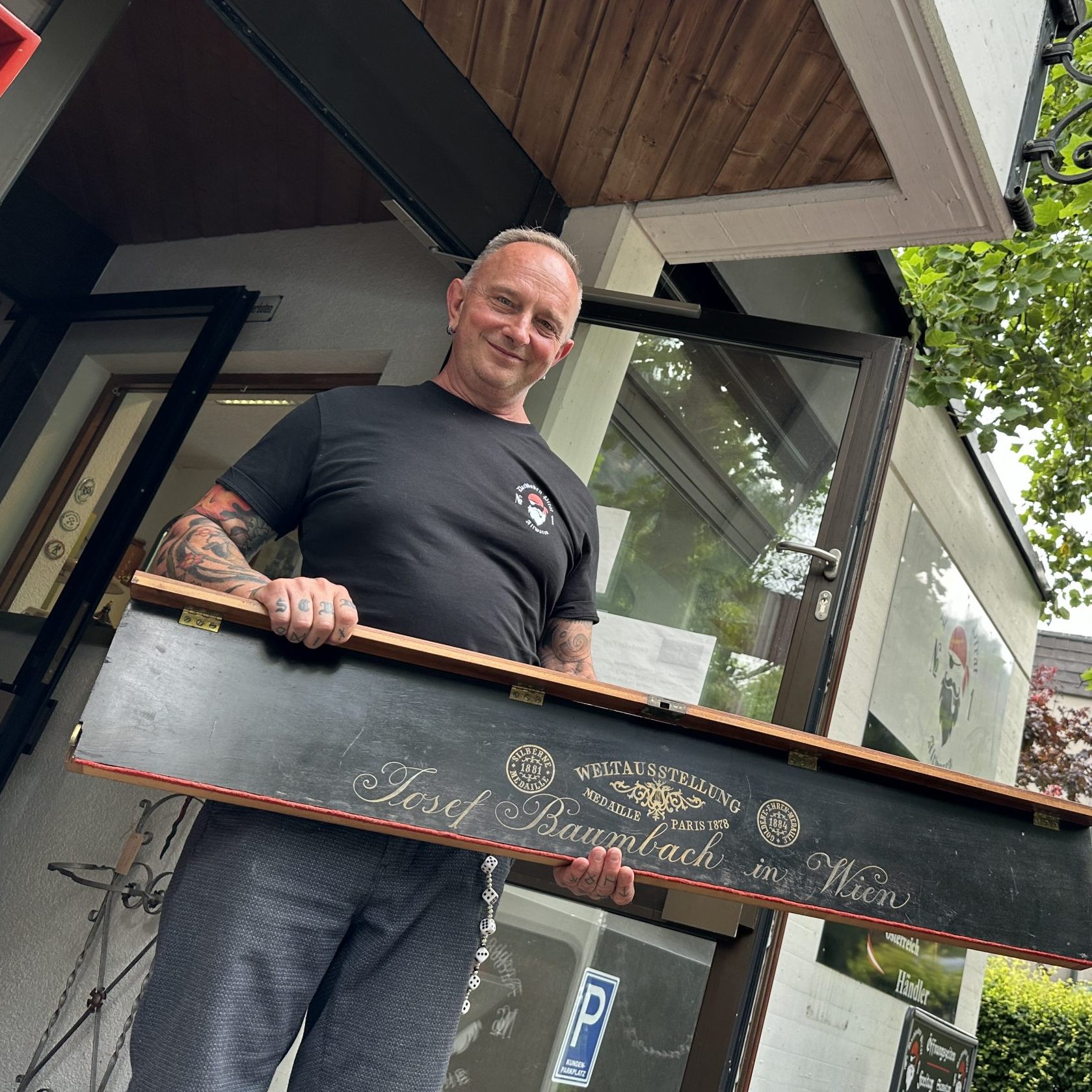 "Dachboden Pirat" Markus eröfnet in Kennelbach neu.