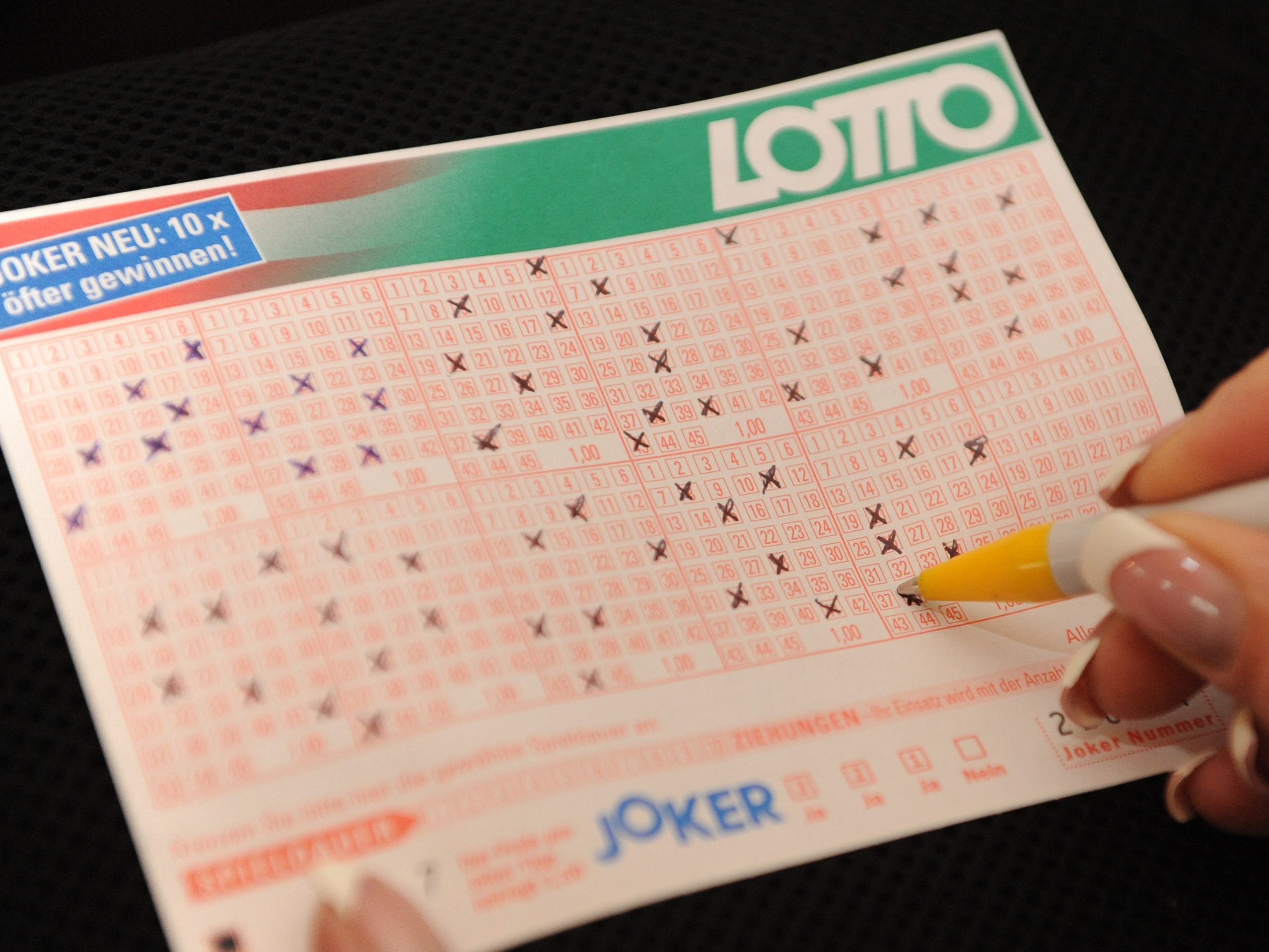 Es kam auch in der Vergangenheit immer wieder zu kuriosen Lotto-Sechsern. Es kam auch in der Vergangenheit immer wieder zu kuriosen Lotto-Sechsern.
